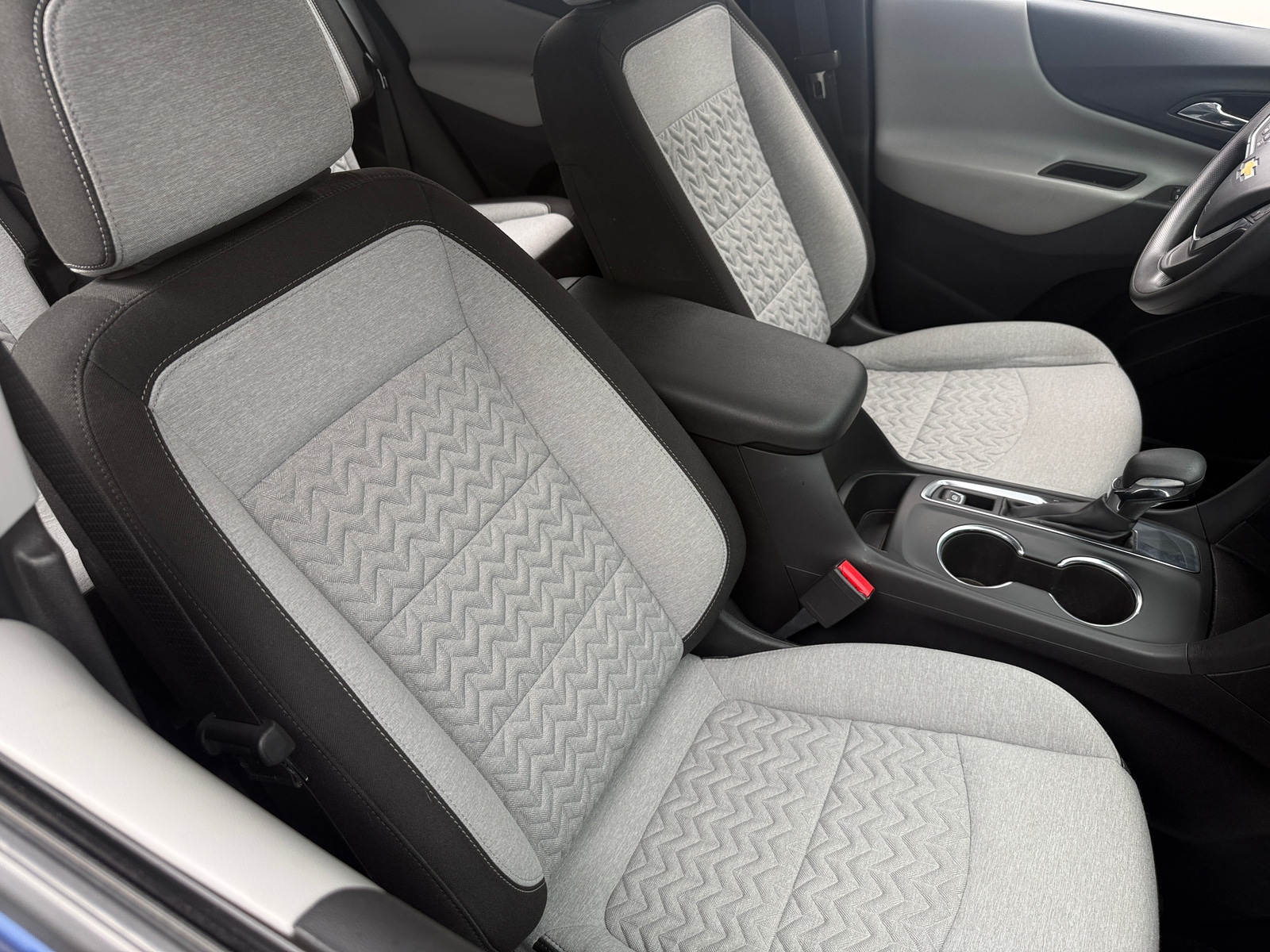 Thumbnail: 2023 Chevrolet Equinox - 2