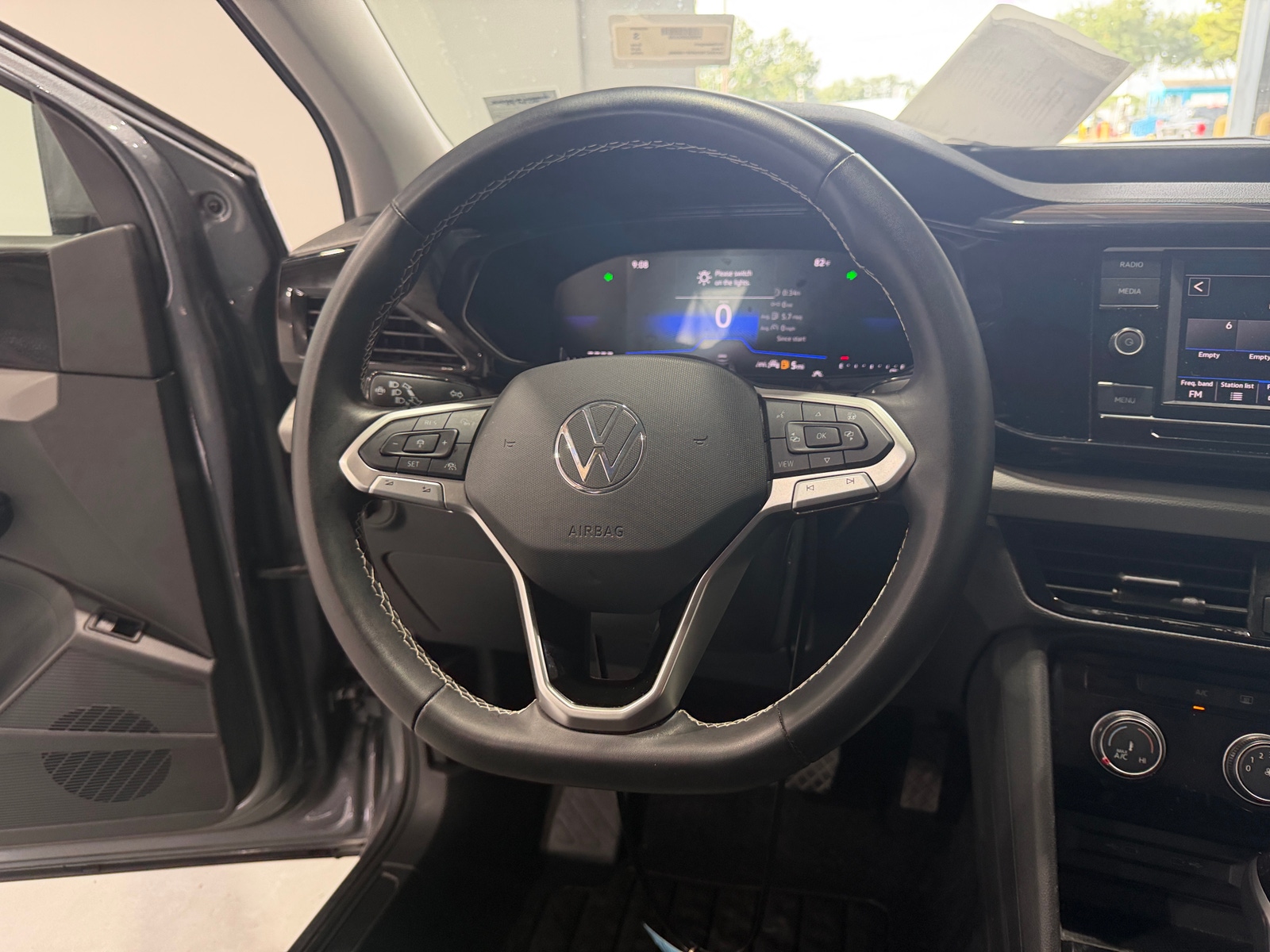 Thumbnail: 2024 Volkswagen Taos - 5