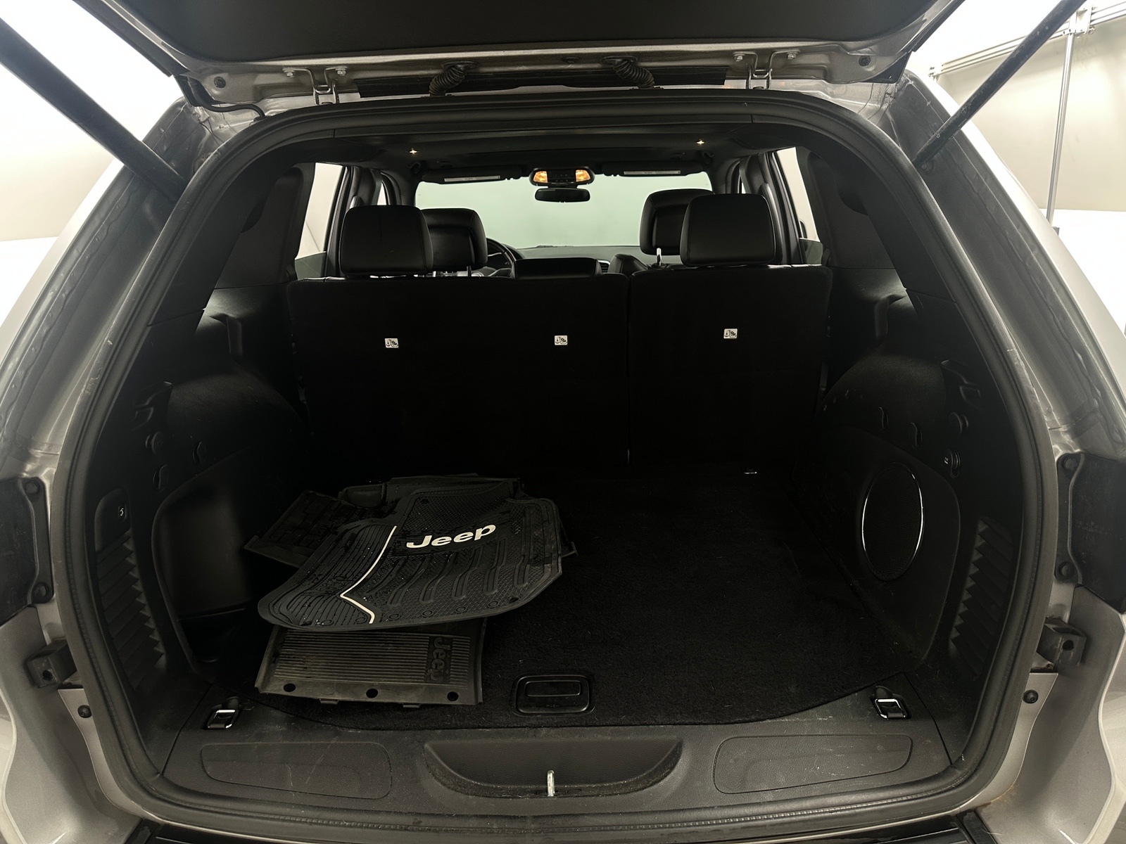 Thumbnail: 2021 Jeep Grand Cherokee - 6