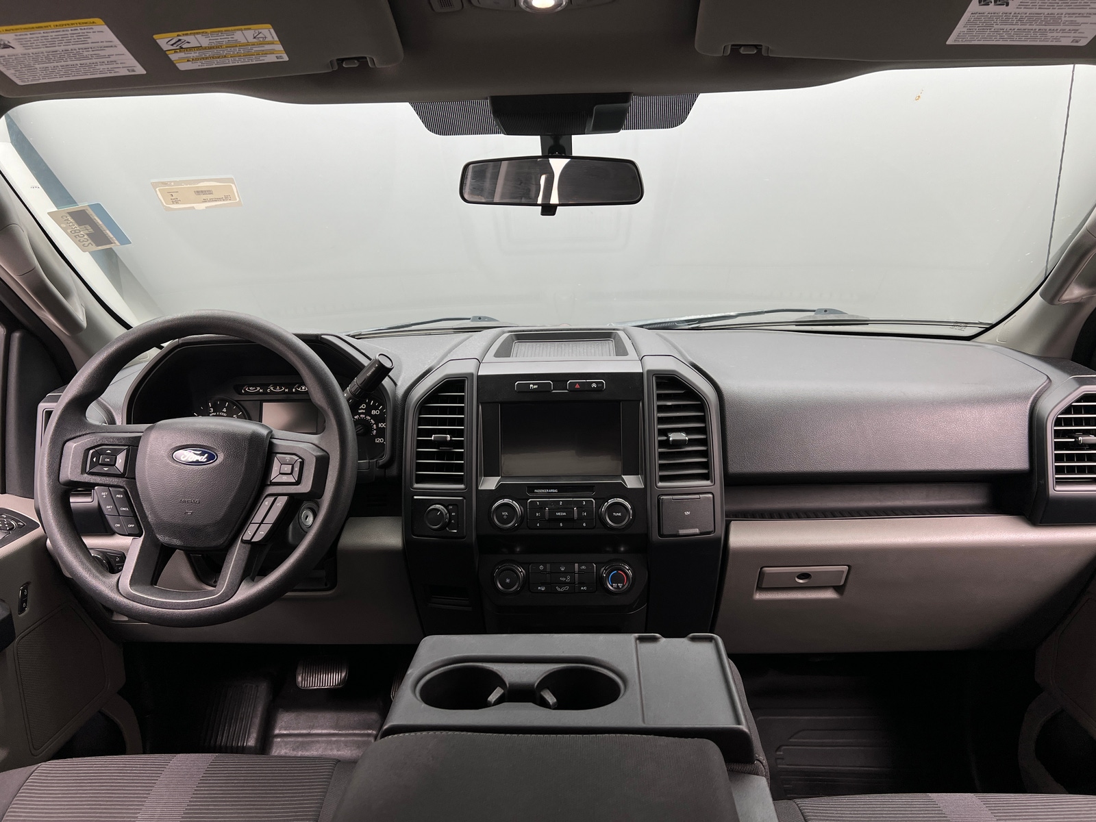 Thumbnail: 2019 Ford Econoline - 3