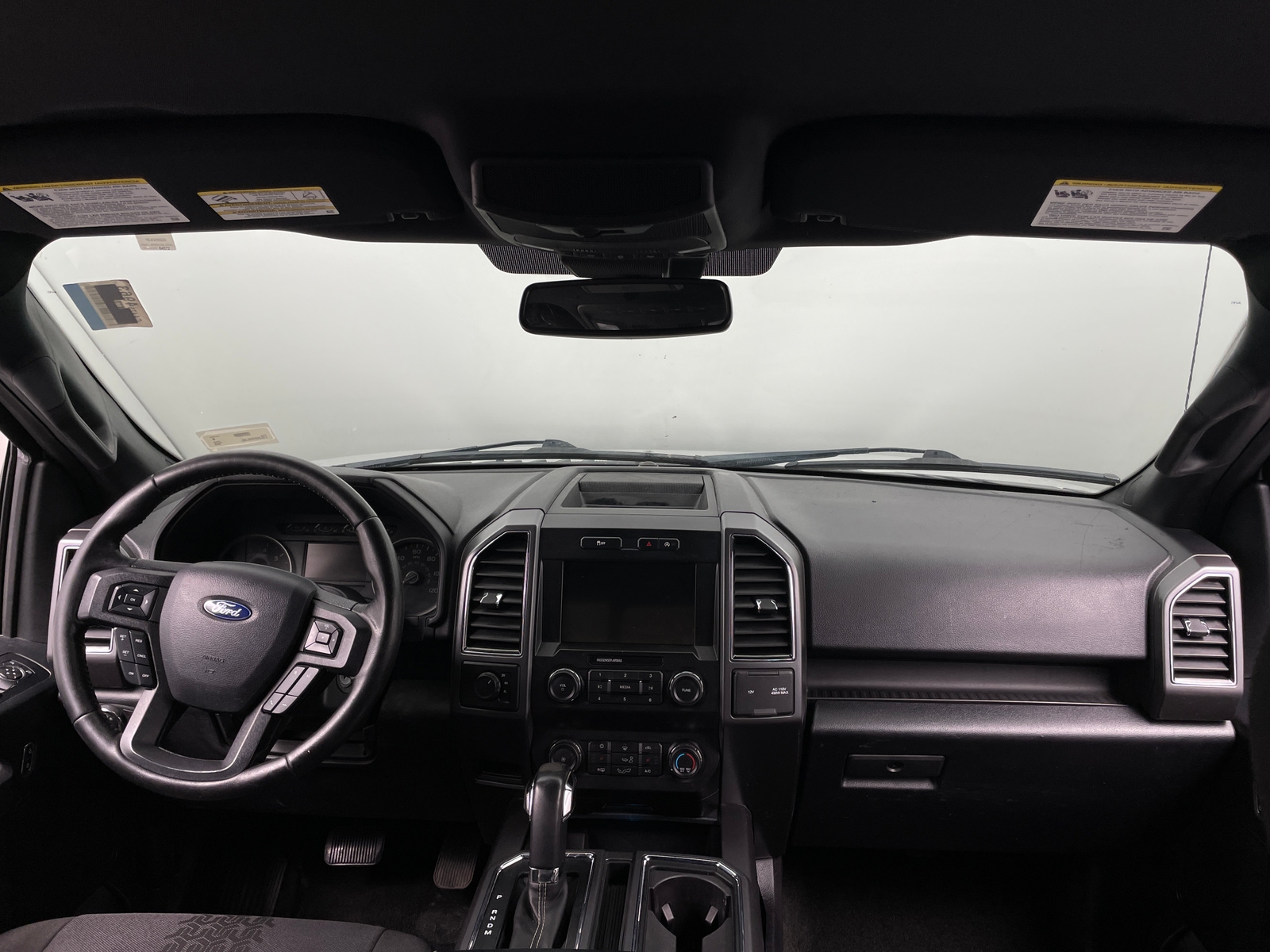 Thumbnail: 2019 Ford Econoline - 3
