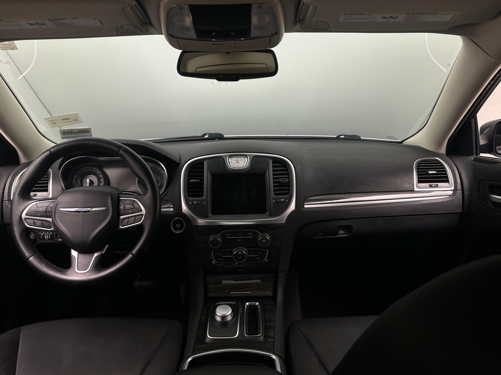 Thumbnail: 2019 Chrysler 300 - 3