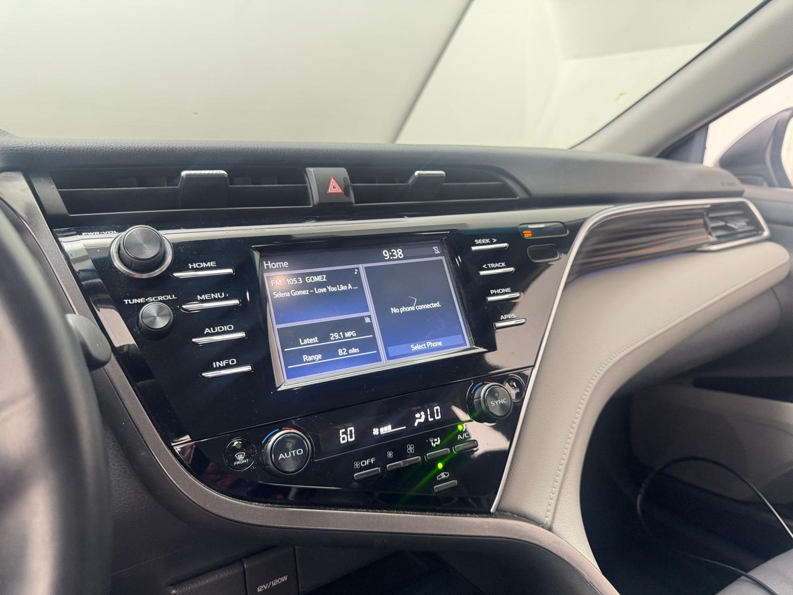 Thumbnail: 2018 Toyota Camry - 3