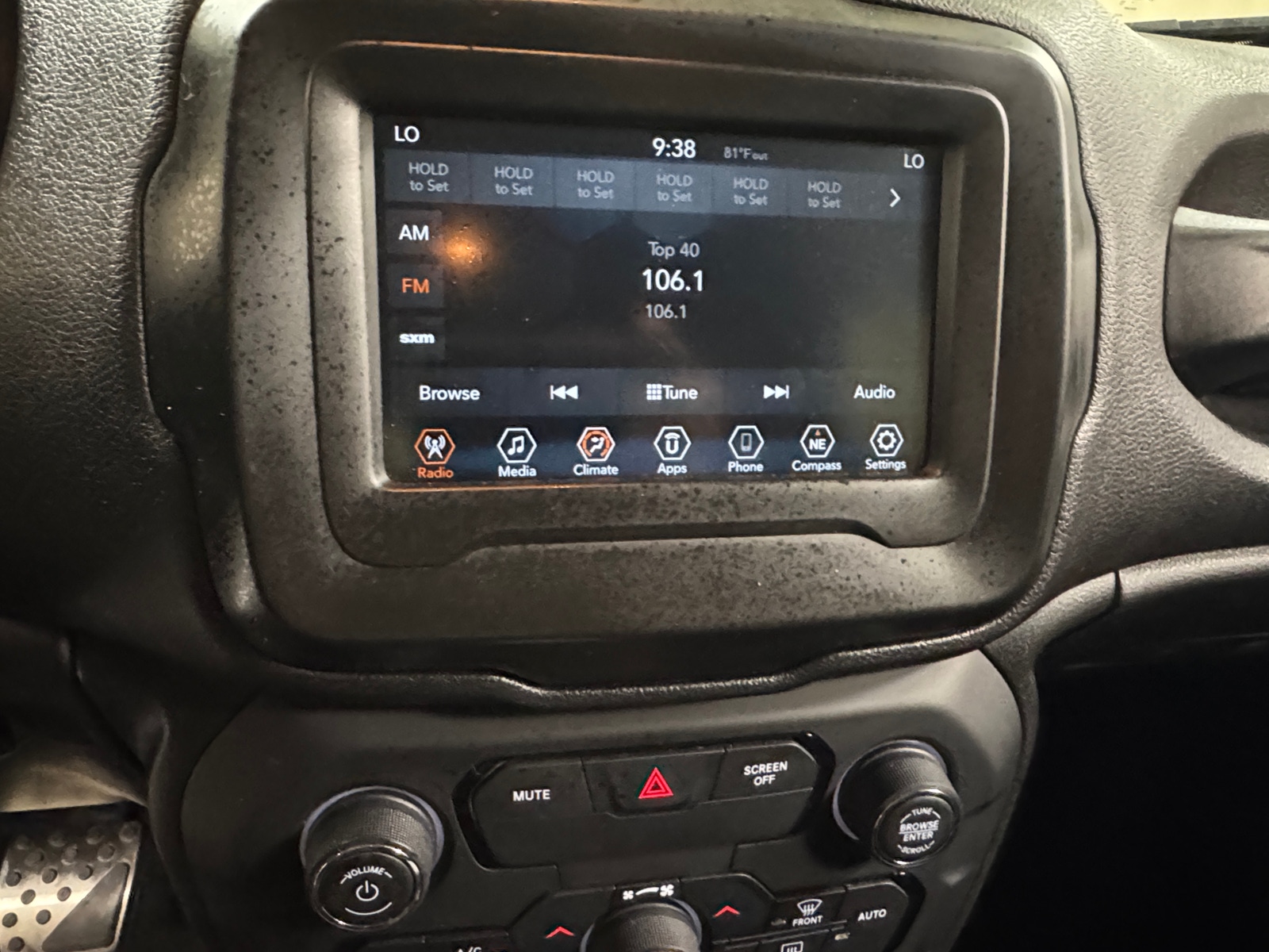 Thumbnail: 2018 Jeep Renegade - 4