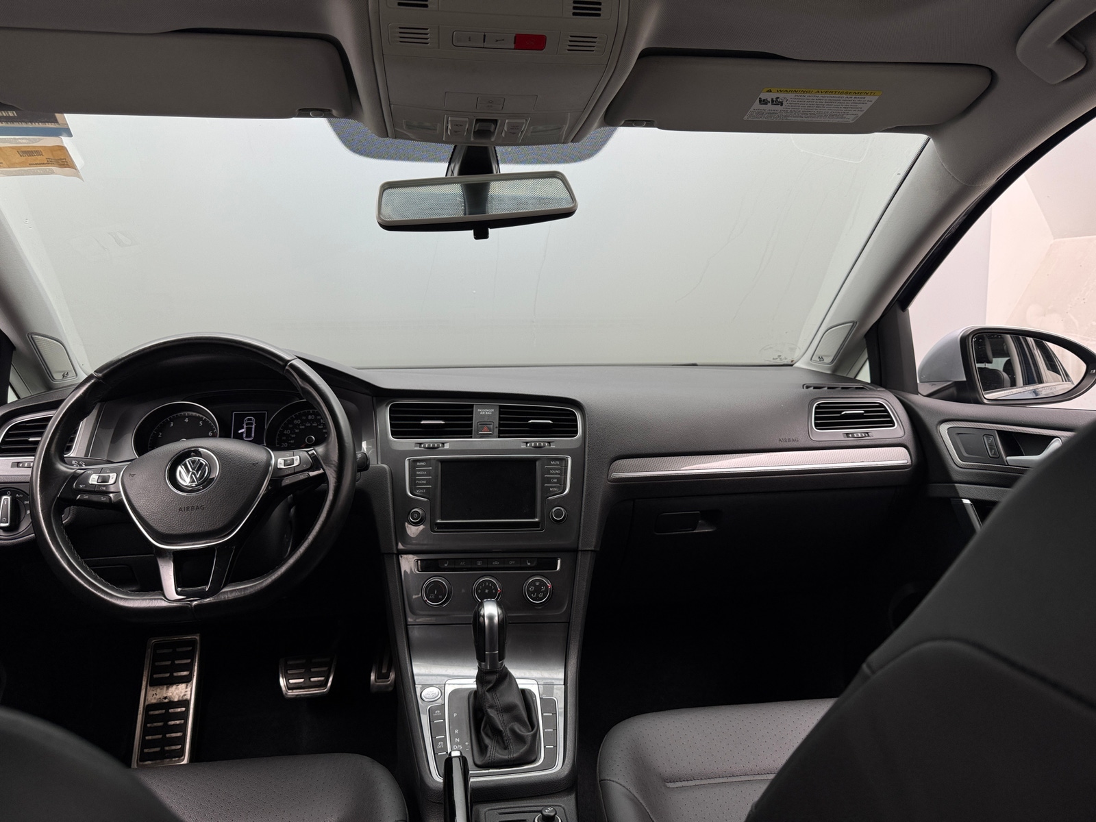 Thumbnail: 2017 Volkswagen Golf - 2