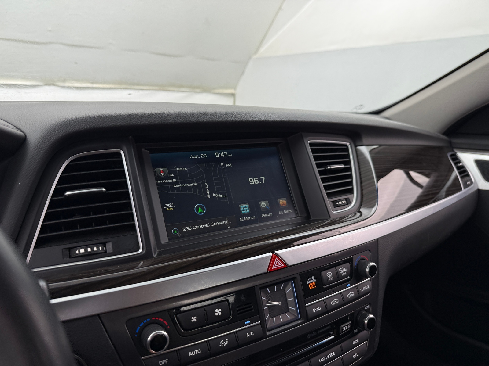 Thumbnail: 2016 Hyundai Genesis - 3