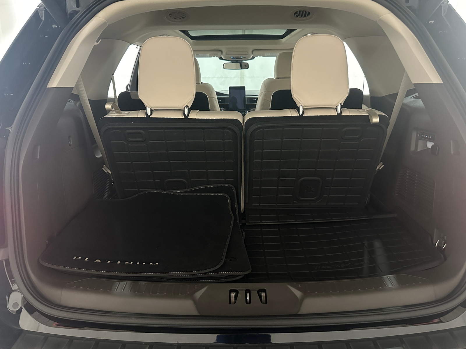 Thumbnail: 2023 Ford Explorer - 6