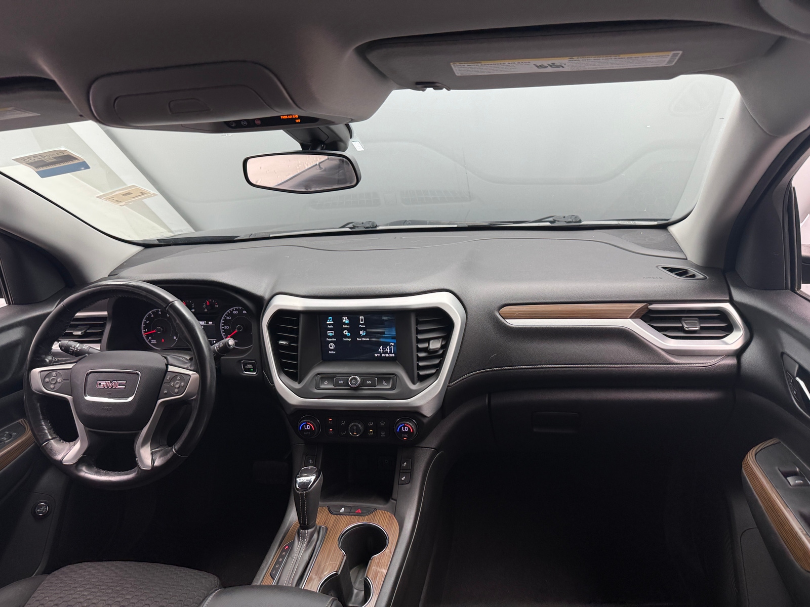 Thumbnail: 2017 GMC Acadia - 3