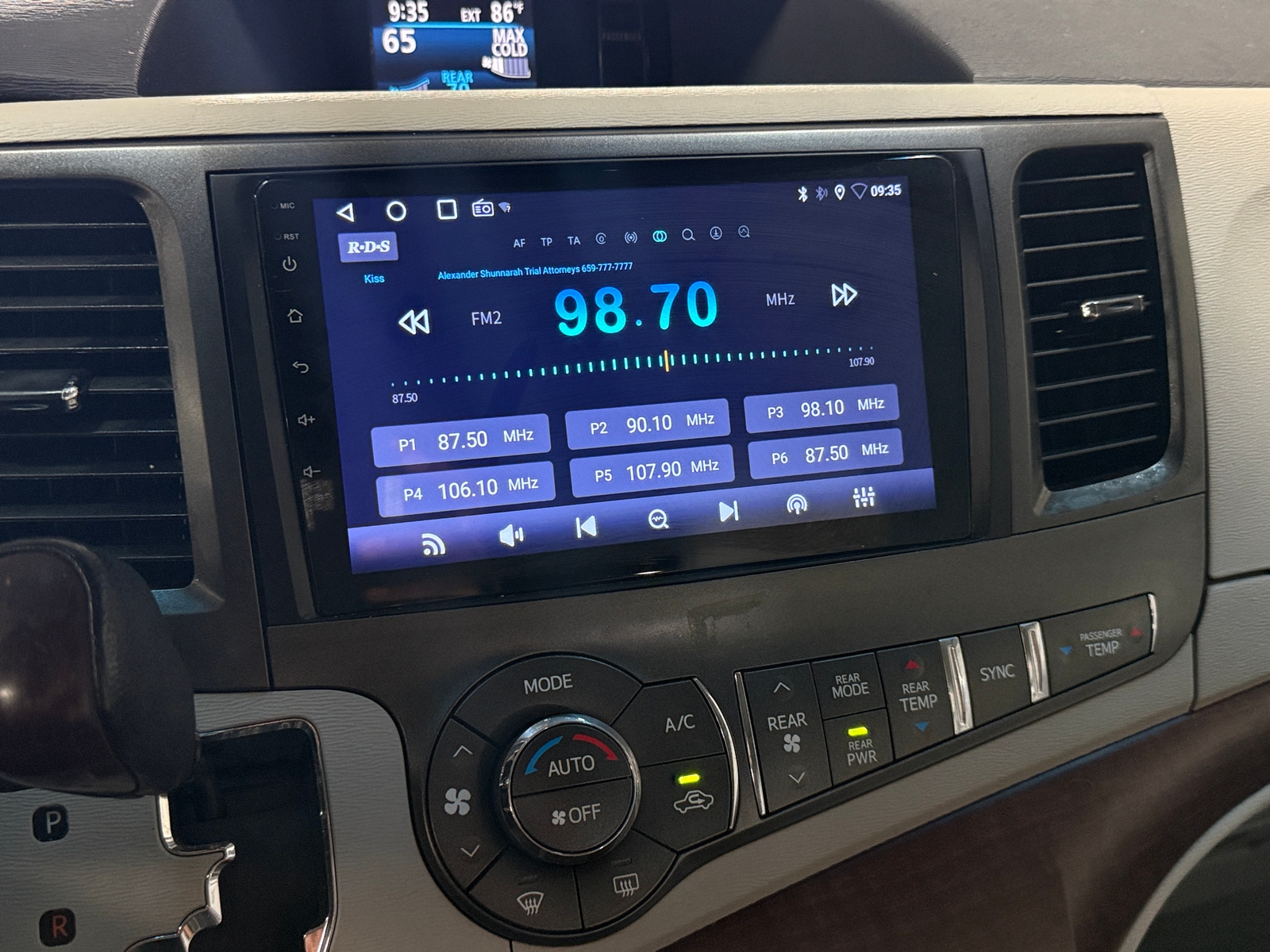 Thumbnail: 2013 Toyota Sienna - 3