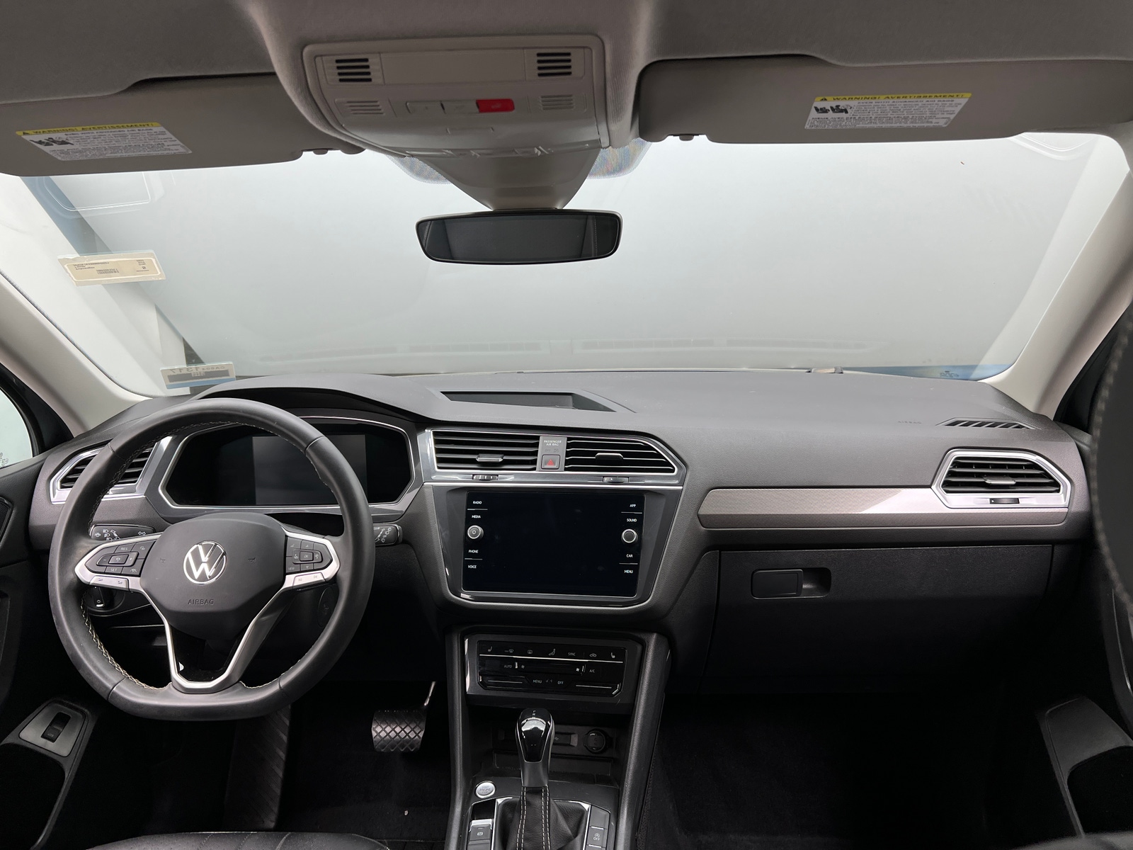 Thumbnail: 2022 Volkswagen Tiguan - 2