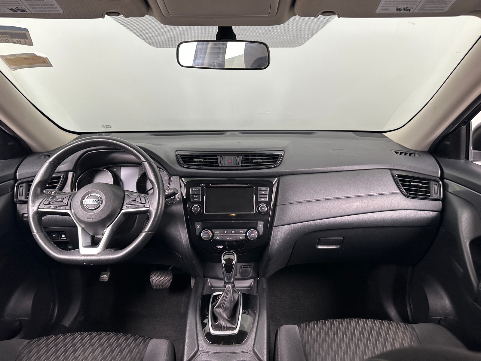 Thumbnail: 2018 Nissan Rogue - 3