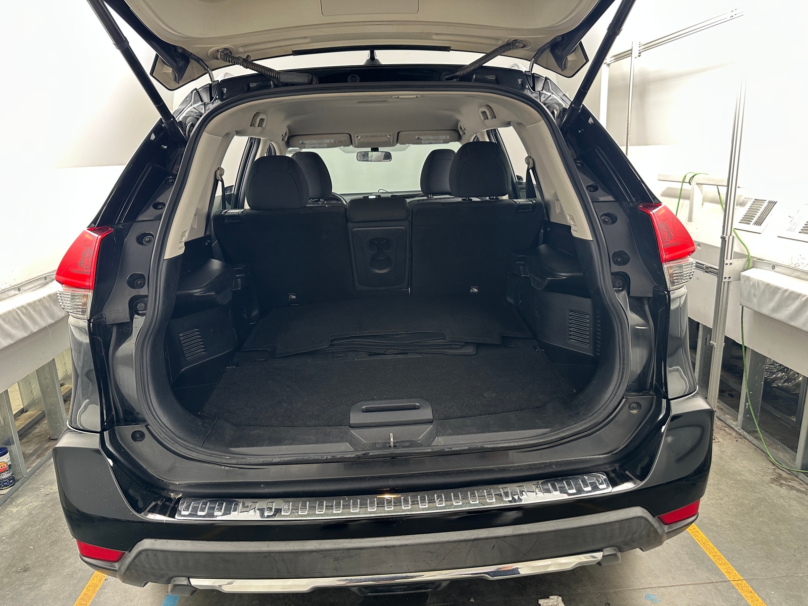 Thumbnail: 2018 Nissan Rogue - 7