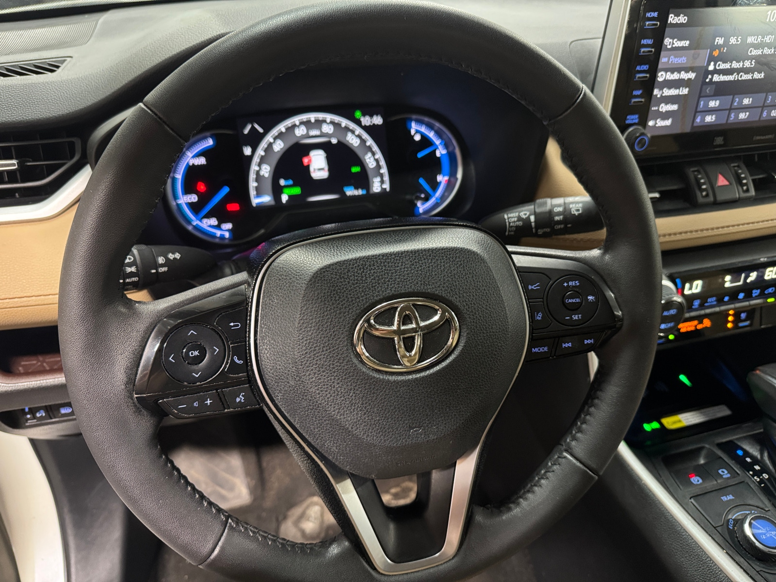 Thumbnail: 2021 Toyota RAV4 - 4