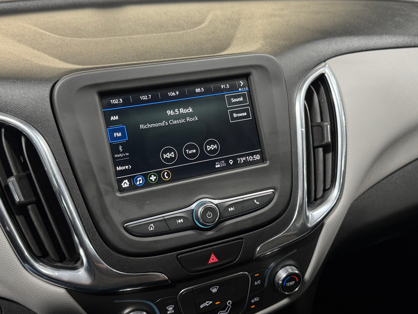 Thumbnail: 2019 Chevrolet Equinox - 4