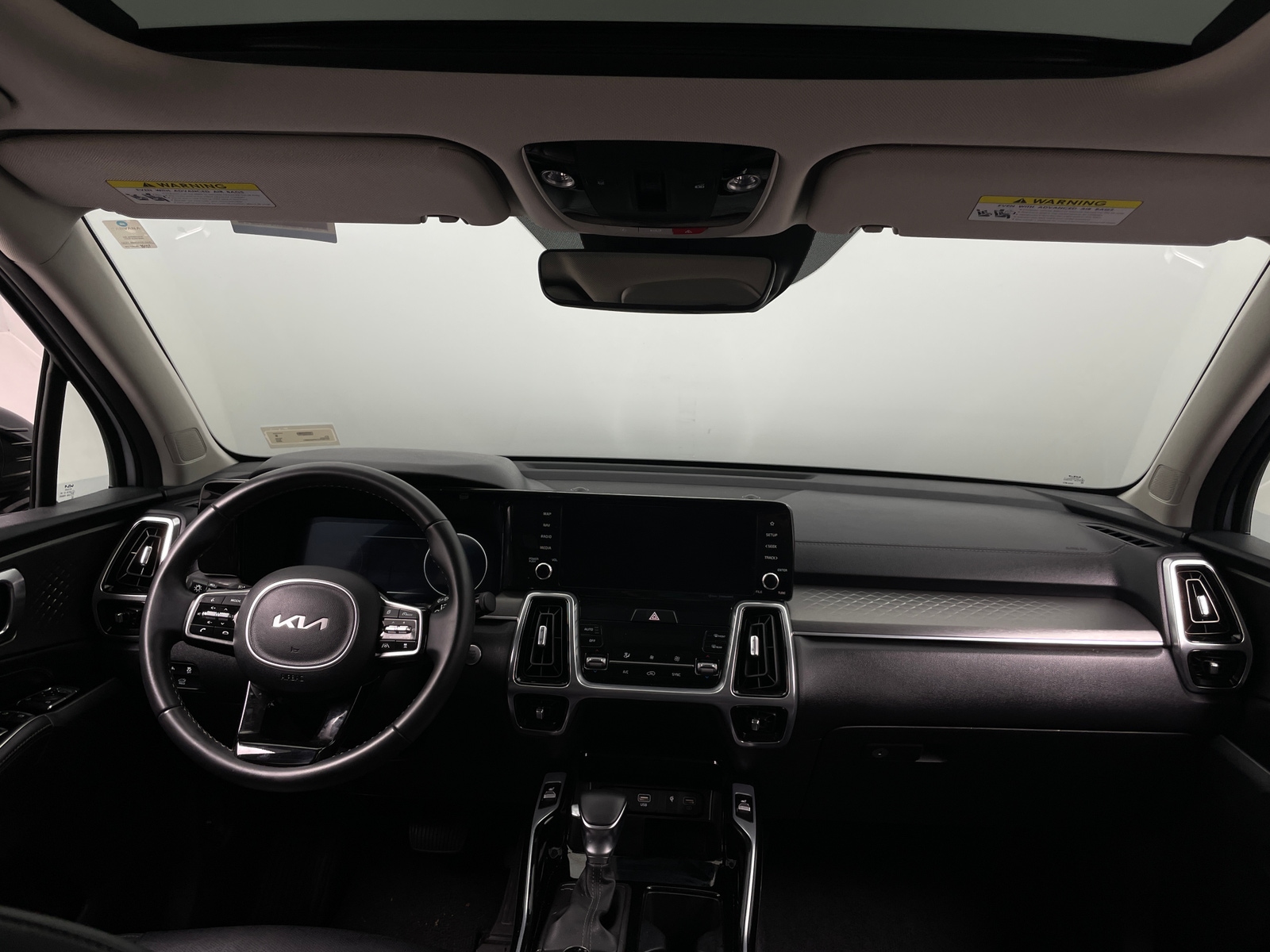 Thumbnail: 2023 Kia Sorento - 2
