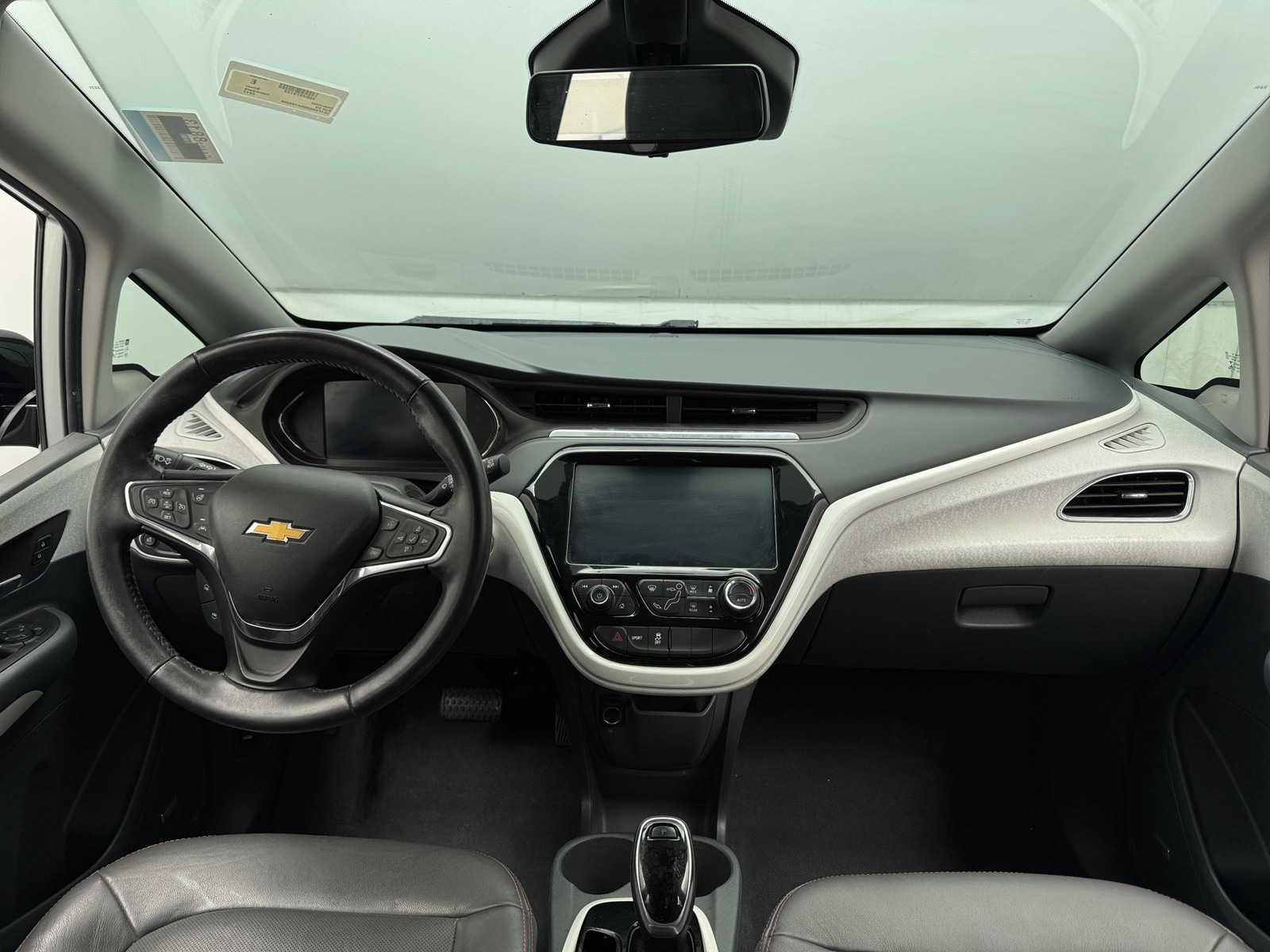 Thumbnail: 2017 Chevrolet Bolt EV - 2