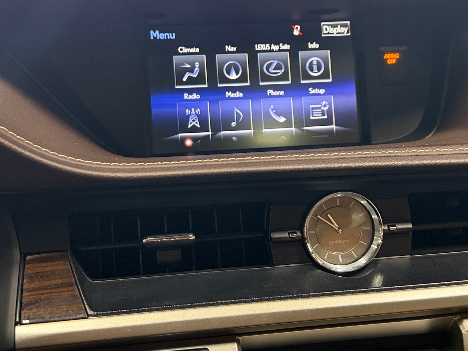 Thumbnail: 2016 Lexus ES - 3