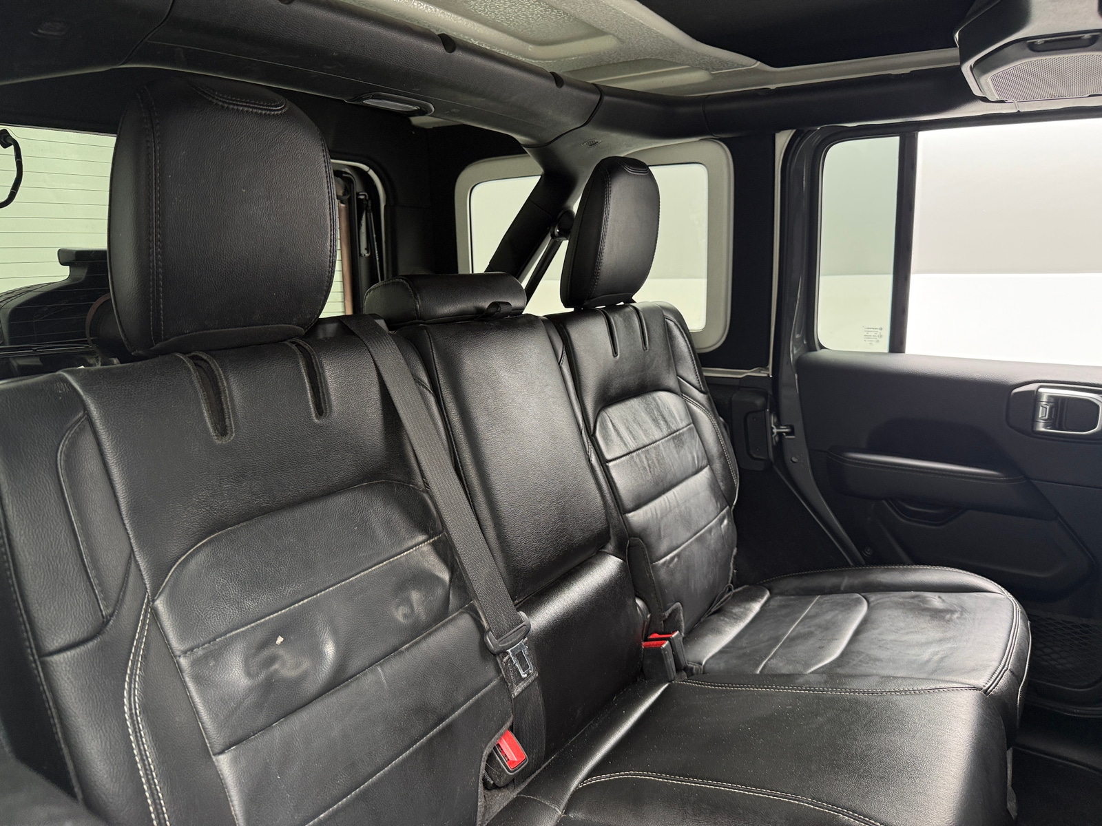 Thumbnail: 2021 Jeep Wrangler - 5