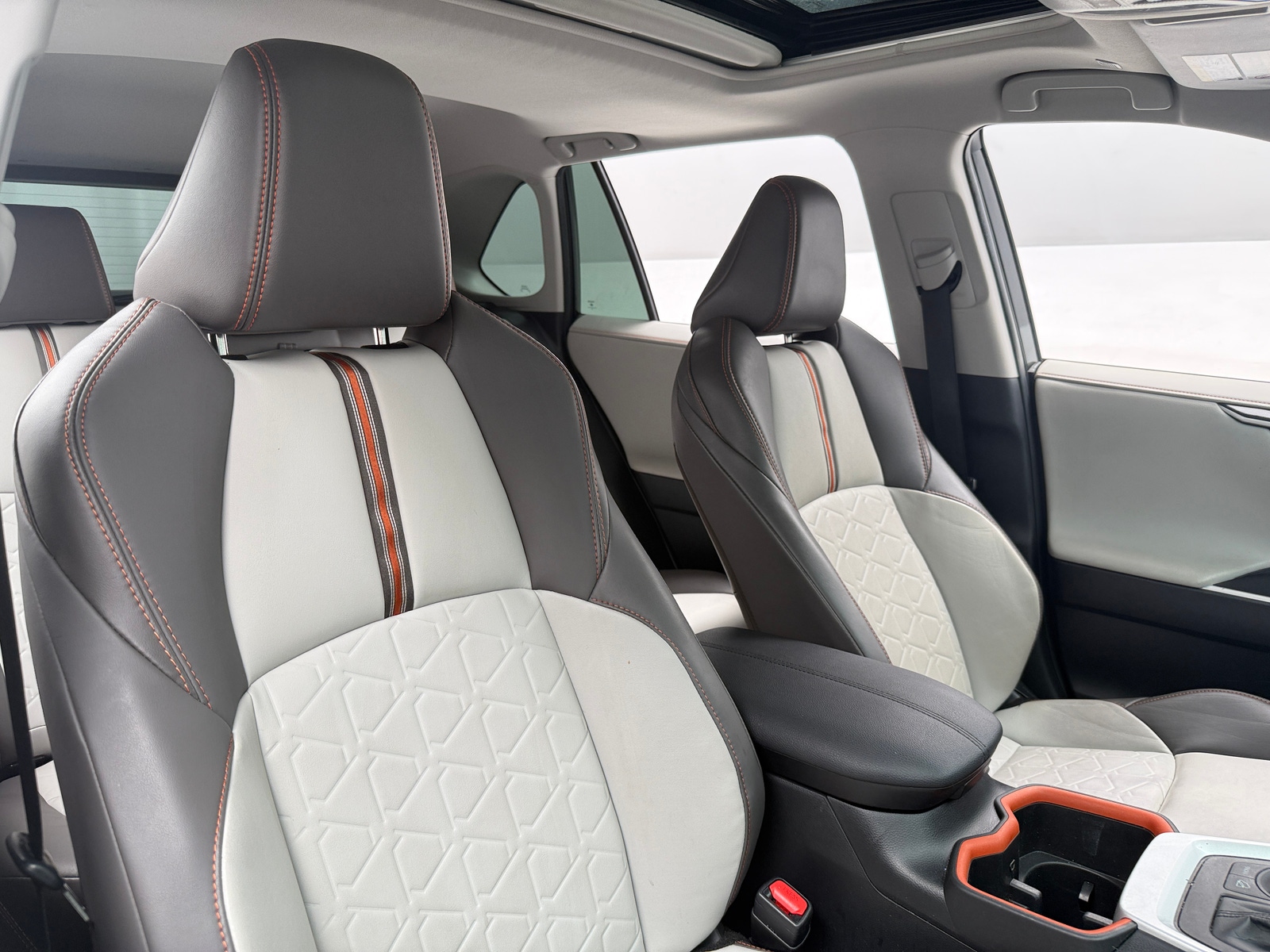 Thumbnail: 2024 Toyota RAV4 - 2