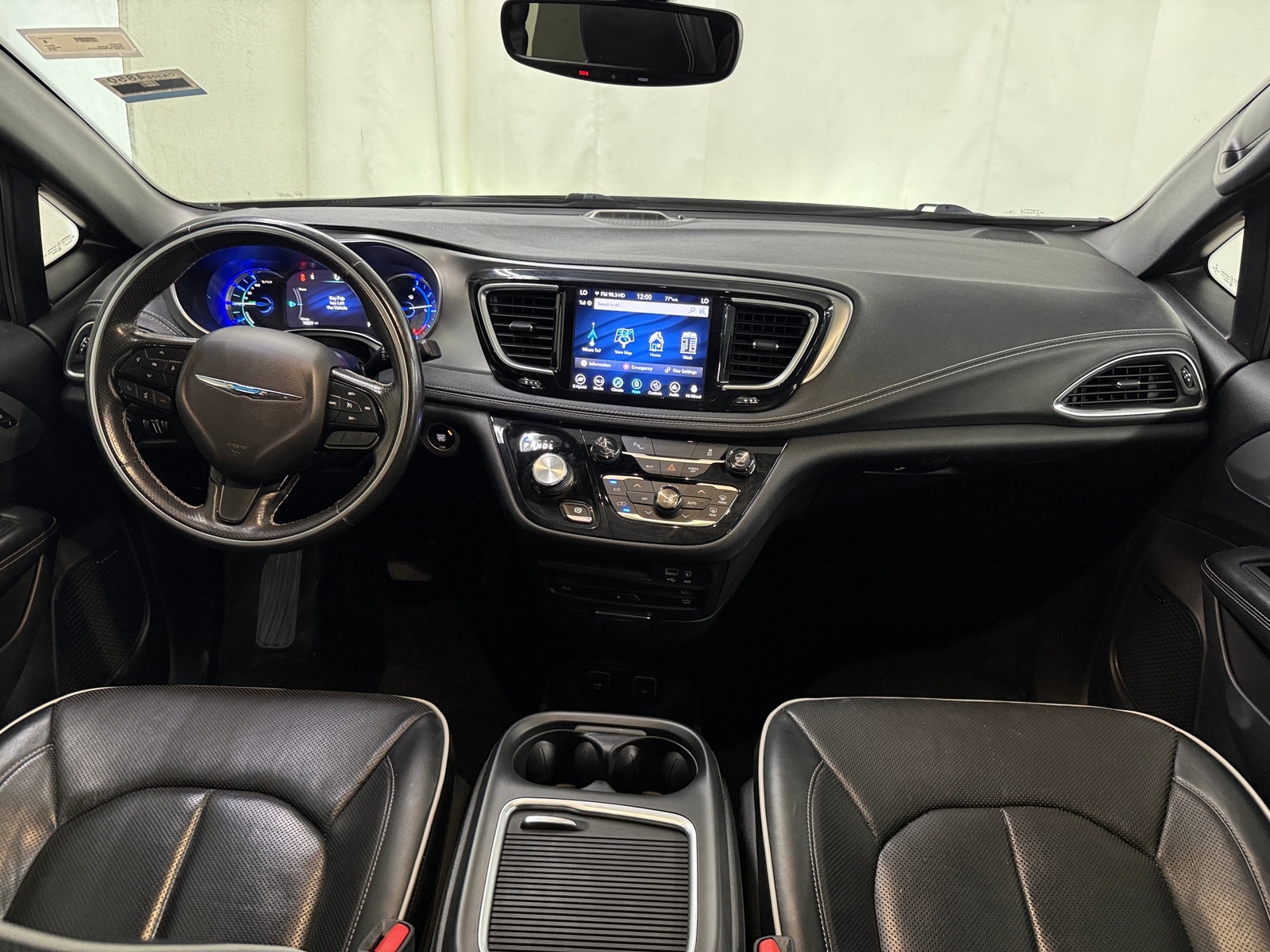 Thumbnail: 2019 Chrysler Pacifica - 3