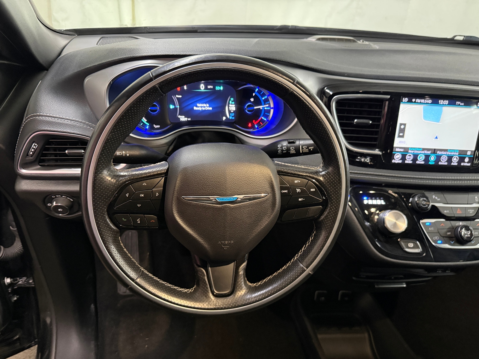 Thumbnail: 2019 Chrysler Pacifica - 5