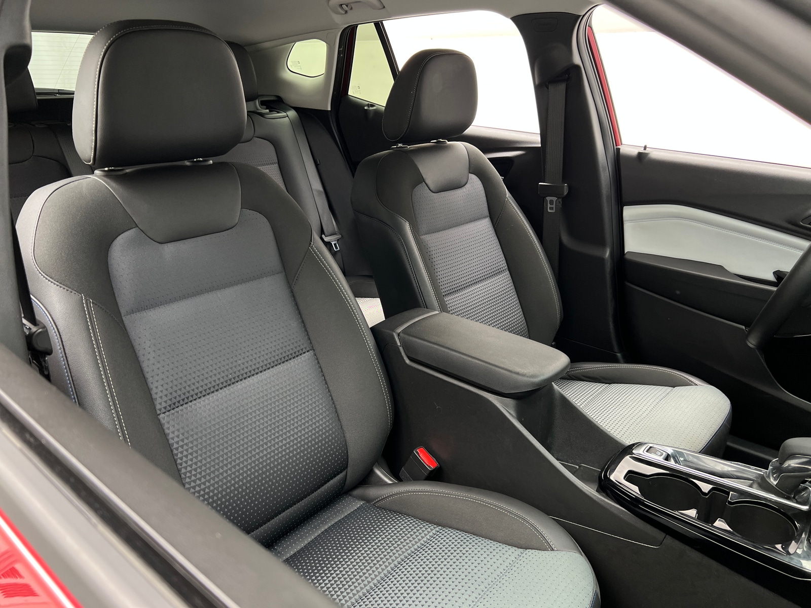 Thumbnail: 2025 Chevrolet Trax - 2