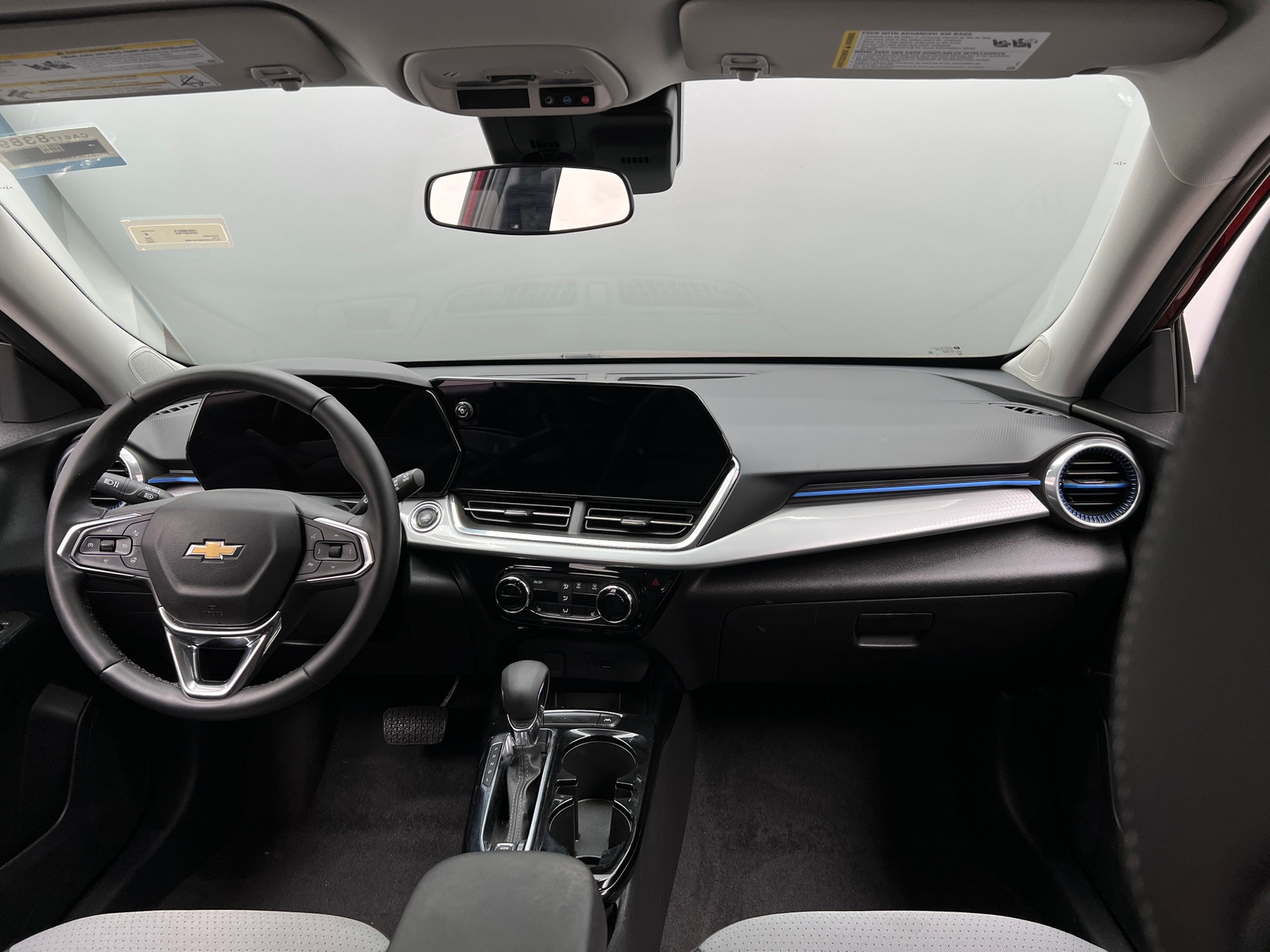 Thumbnail: 2025 Chevrolet Trax - 3
