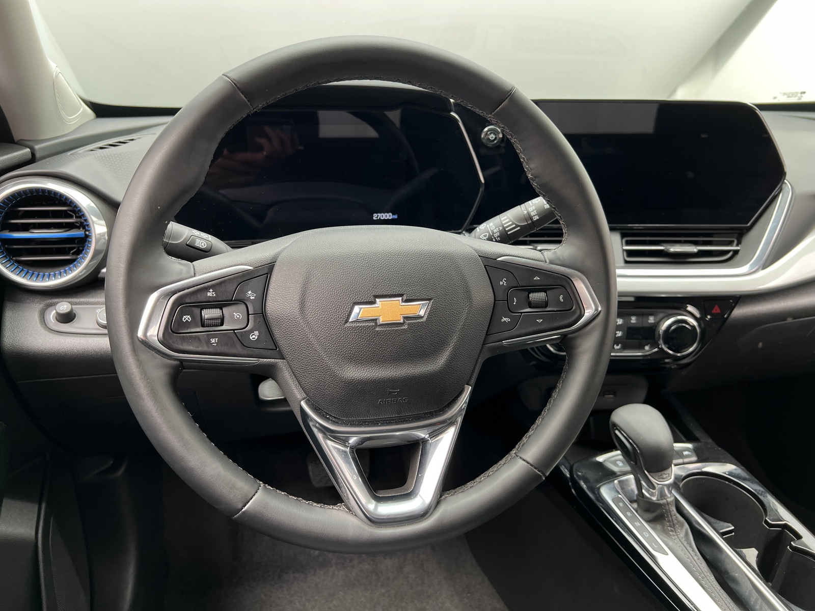Thumbnail: 2025 Chevrolet Trax - 5
