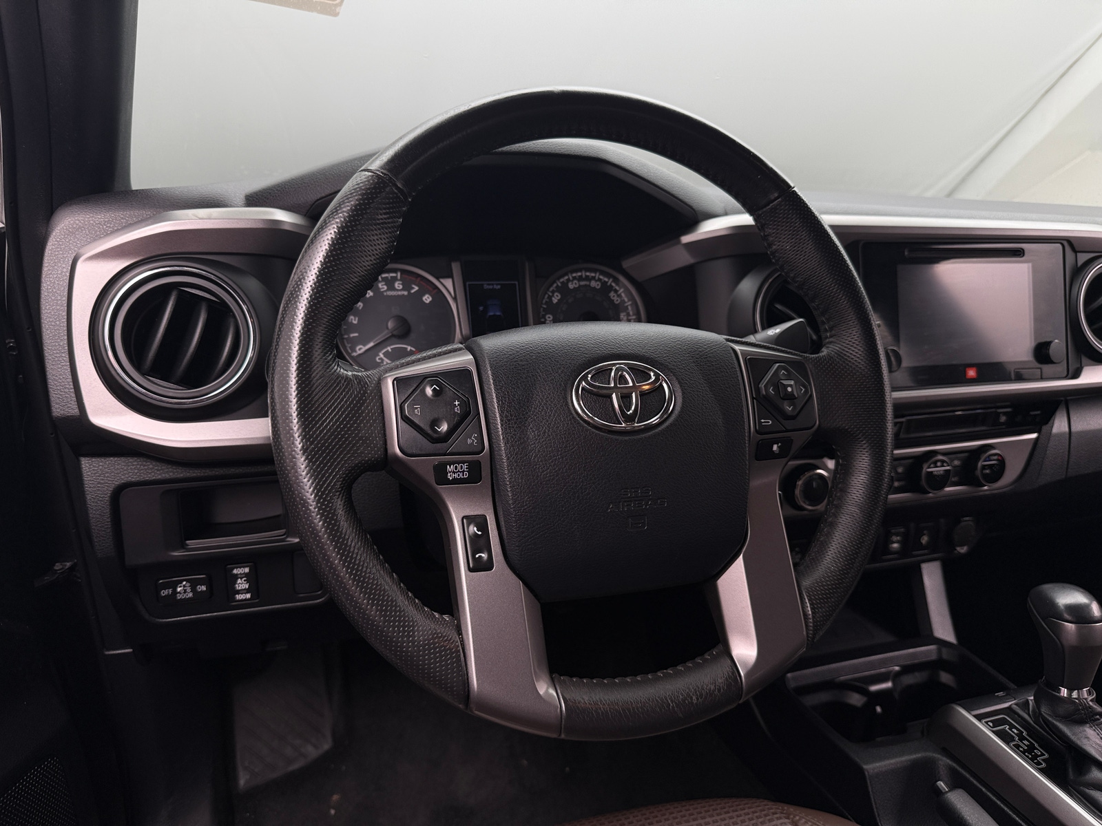 Thumbnail: 2016 Toyota Tacoma - 4