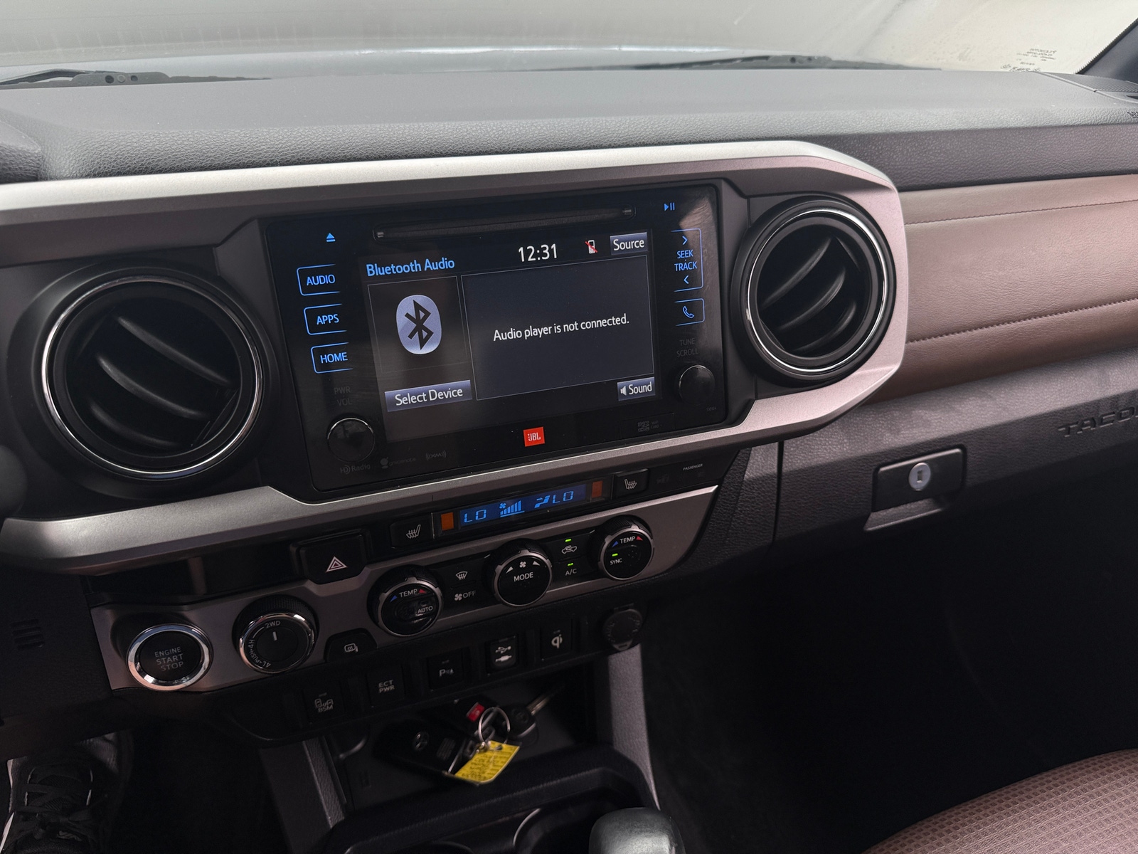 Thumbnail: 2016 Toyota Tacoma - 3