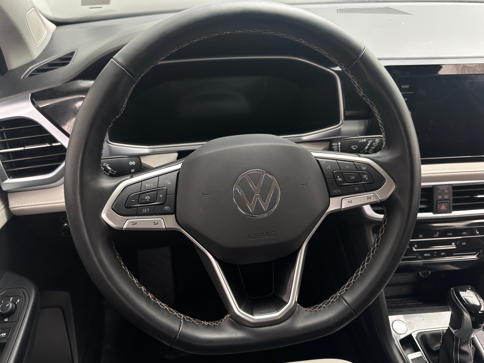Thumbnail: 2025 Volkswagen Taos - 5