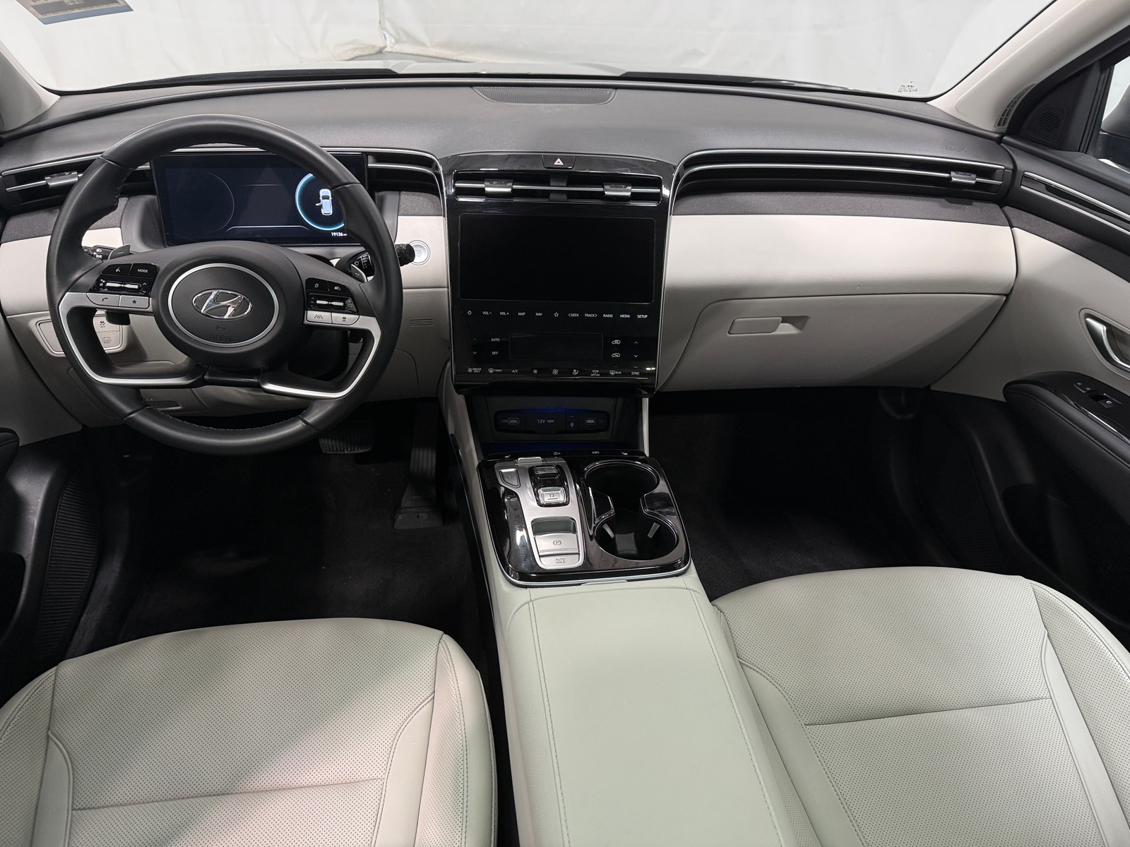Thumbnail: 2023 Hyundai Tucson - 3