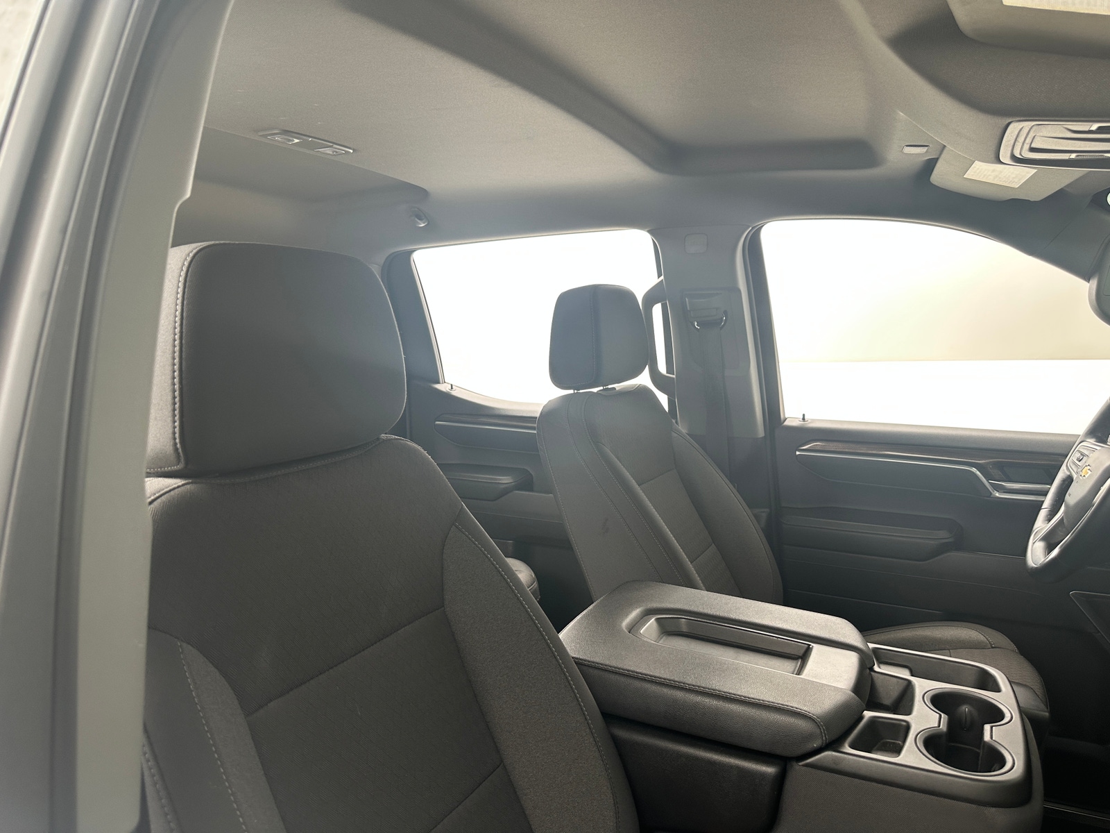 Thumbnail: 2025 Chevrolet Silverado 1500 - 2
