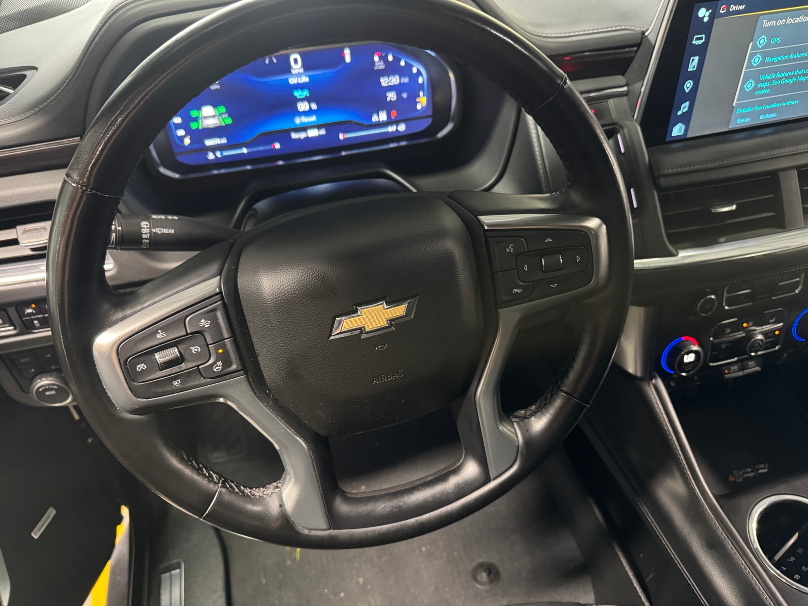 Thumbnail: 2023 Chevrolet Tahoe - 4