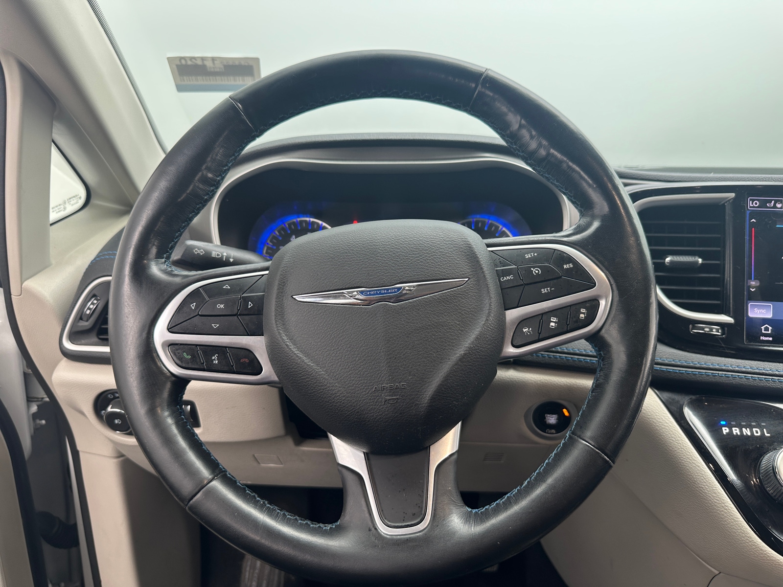 Thumbnail: 2021 Chrysler Pacifica - 4