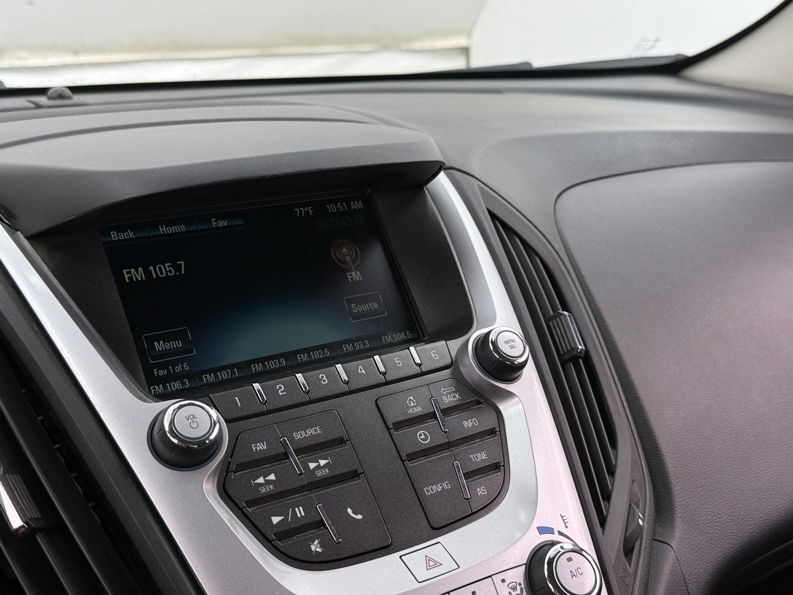 Thumbnail: 2017 Chevrolet Equinox - 4
