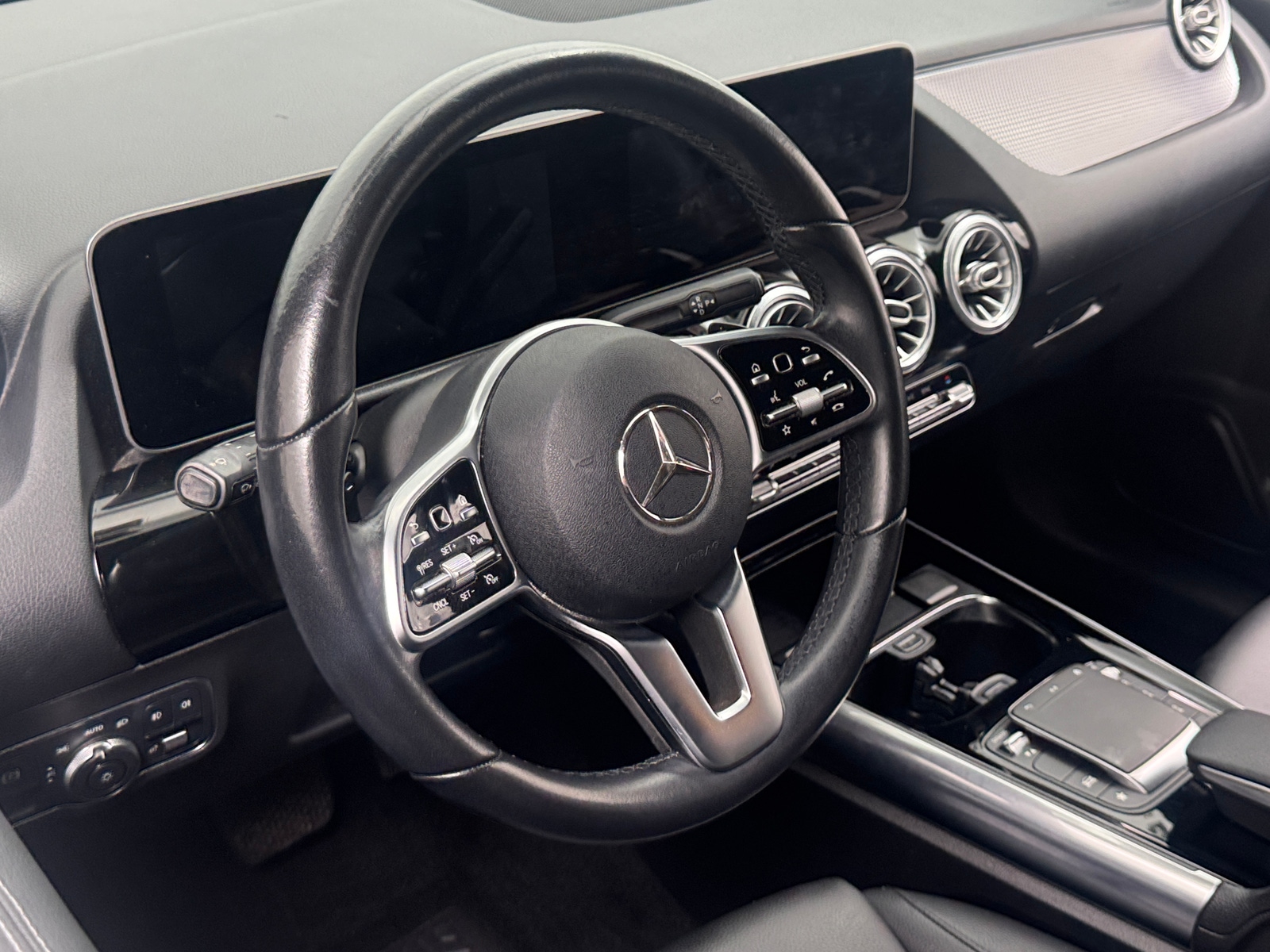 Thumbnail: 2021 Mercedes-Benz GLA - 4