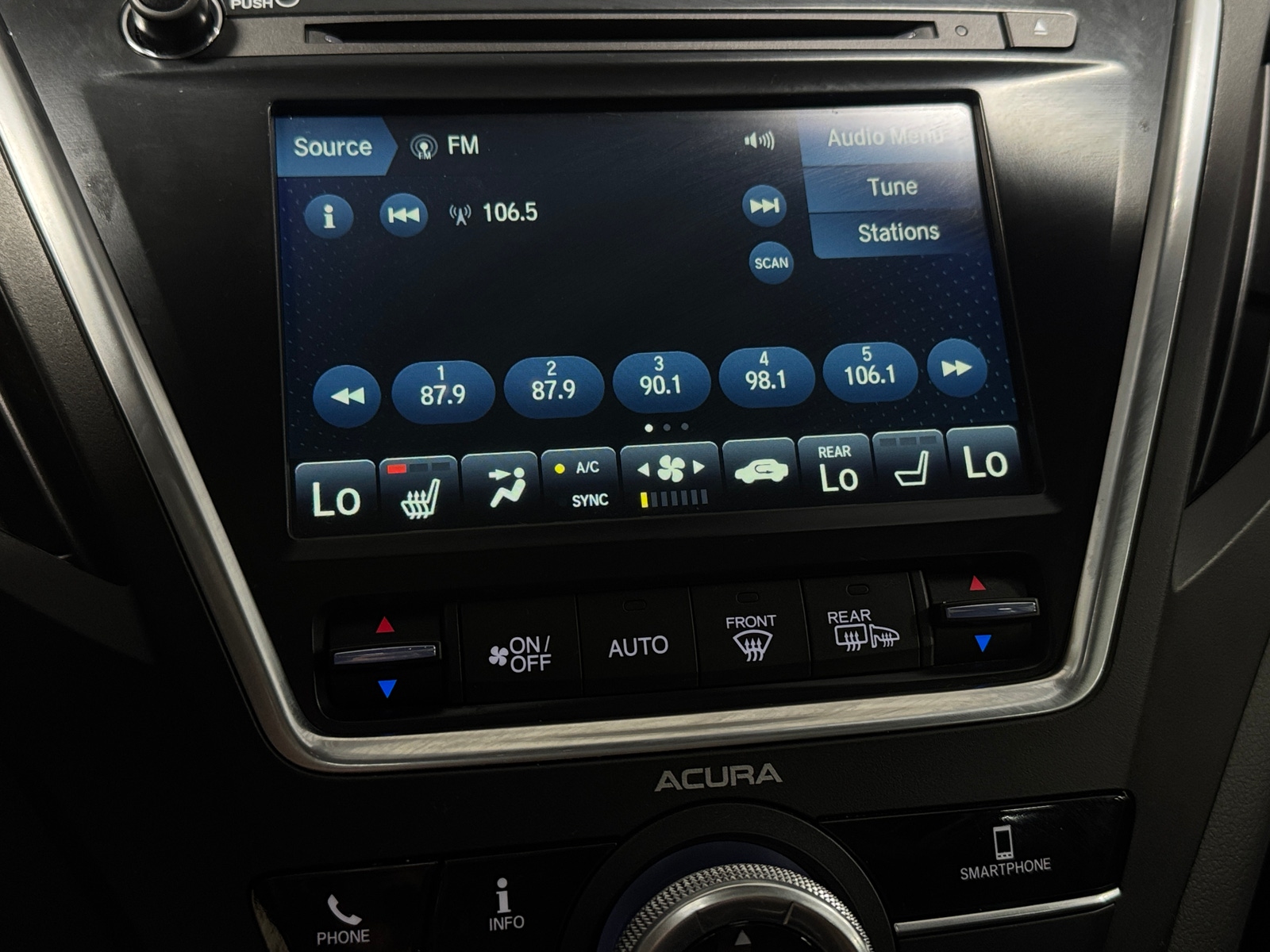 Thumbnail: 2020 Acura MDX - 3