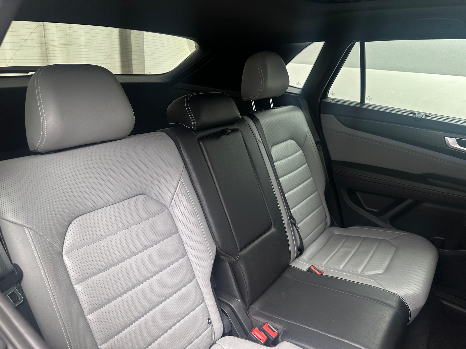 Thumbnail: 2024 Volkswagen Atlas - 5
