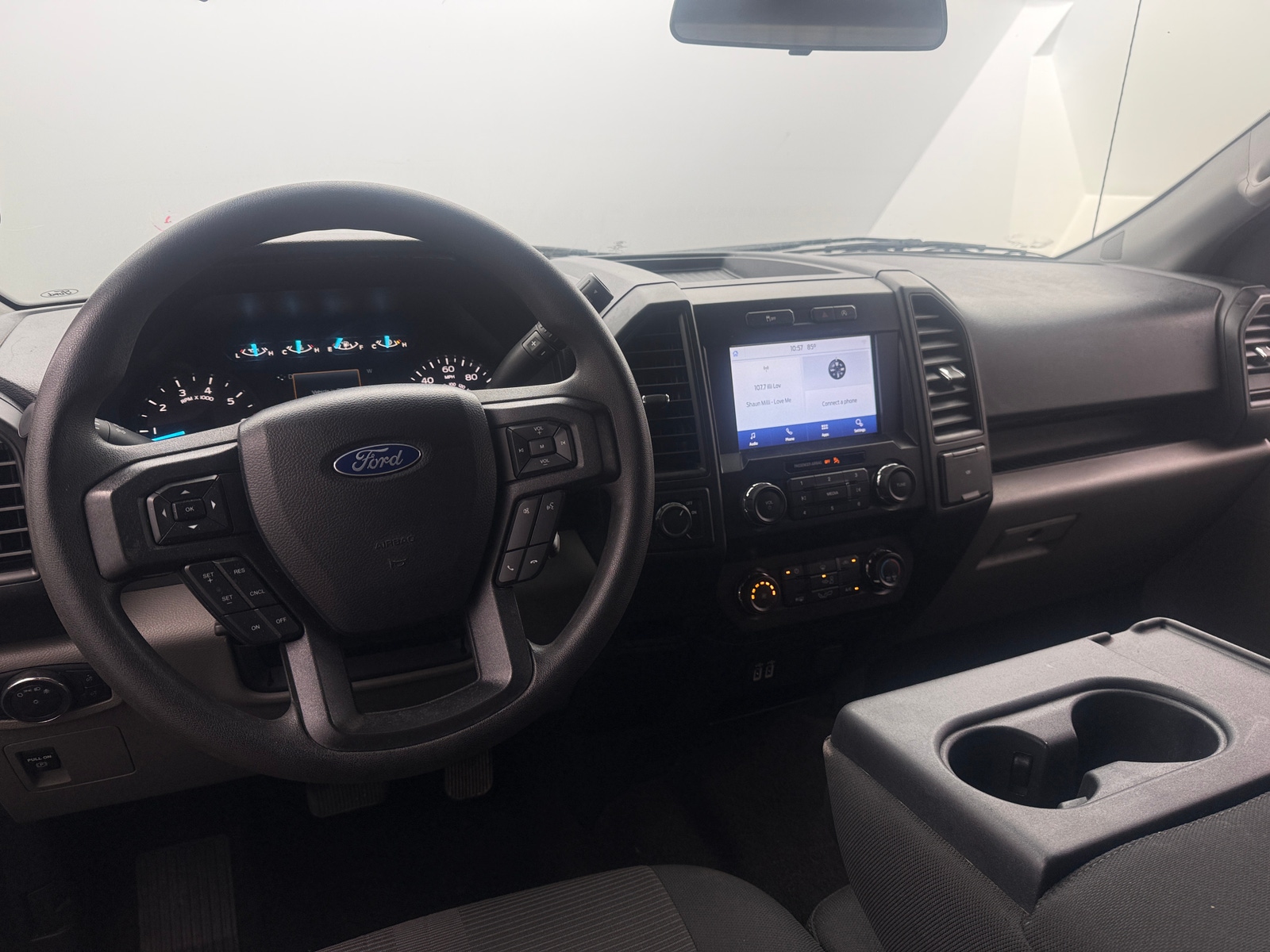 Thumbnail: 2020 Ford Econoline - 3
