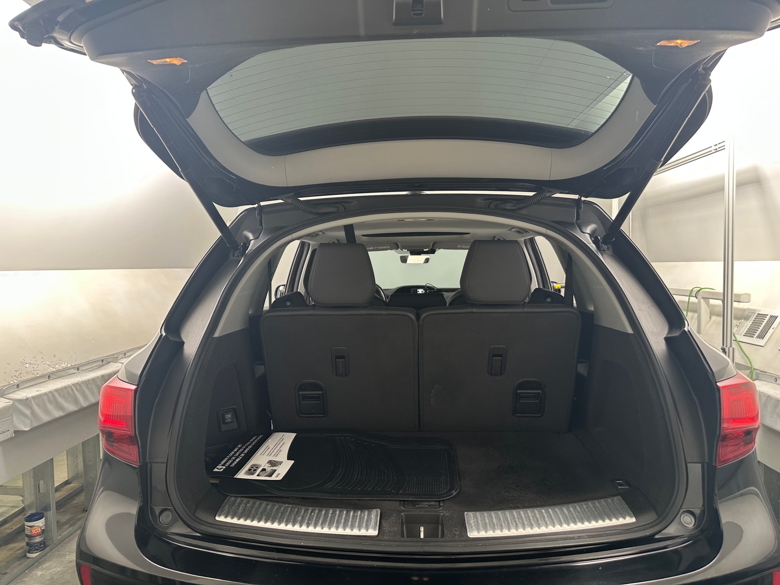 Thumbnail: 2017 Acura MDX - 6