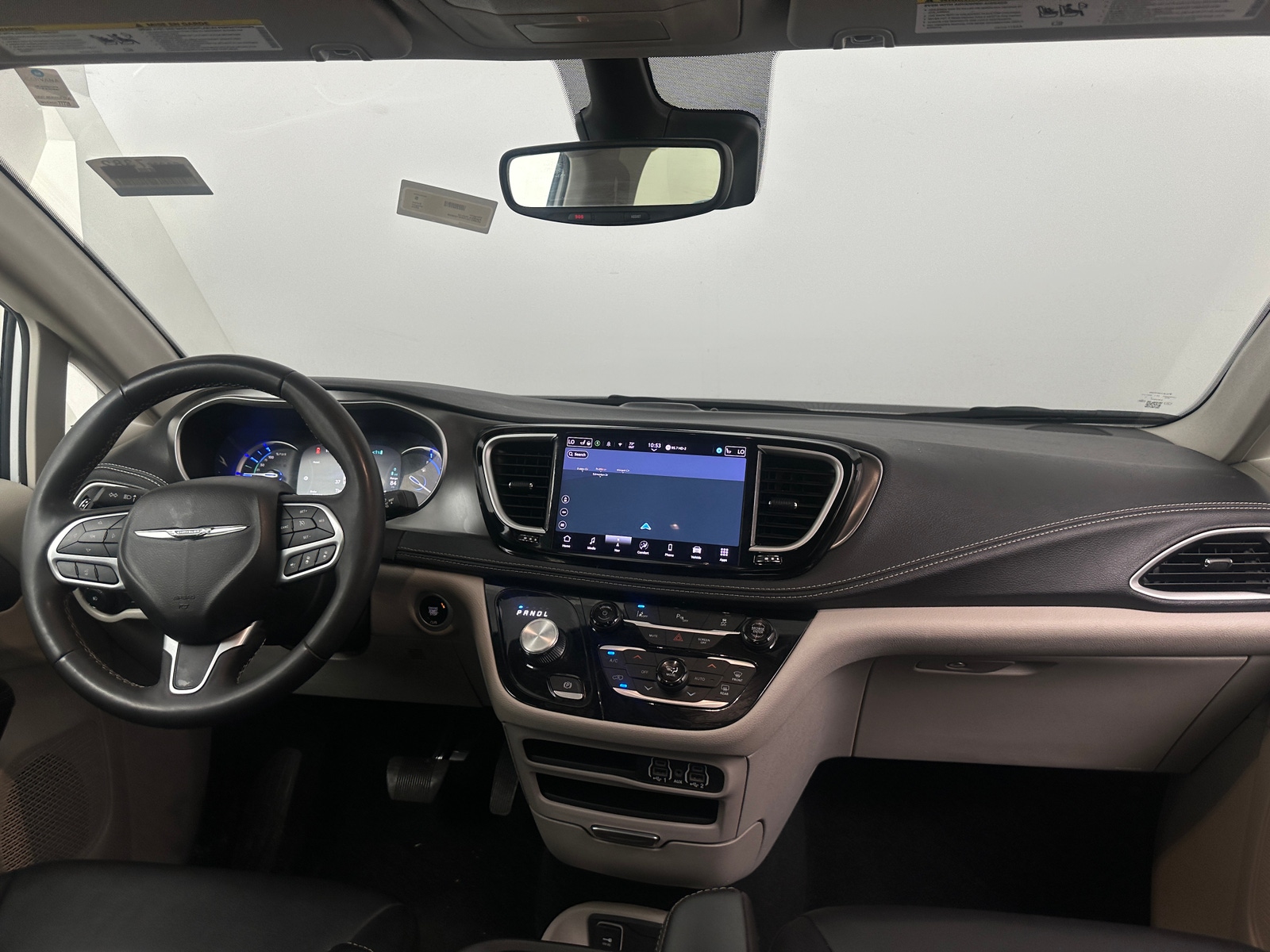 Thumbnail: 2024 Chrysler Pacifica - 2