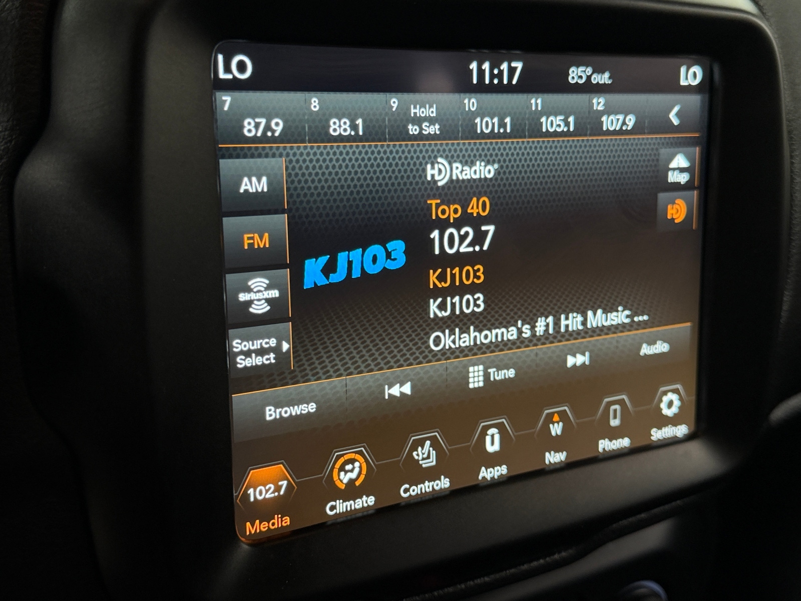 Thumbnail: 2023 Jeep Renegade - 4