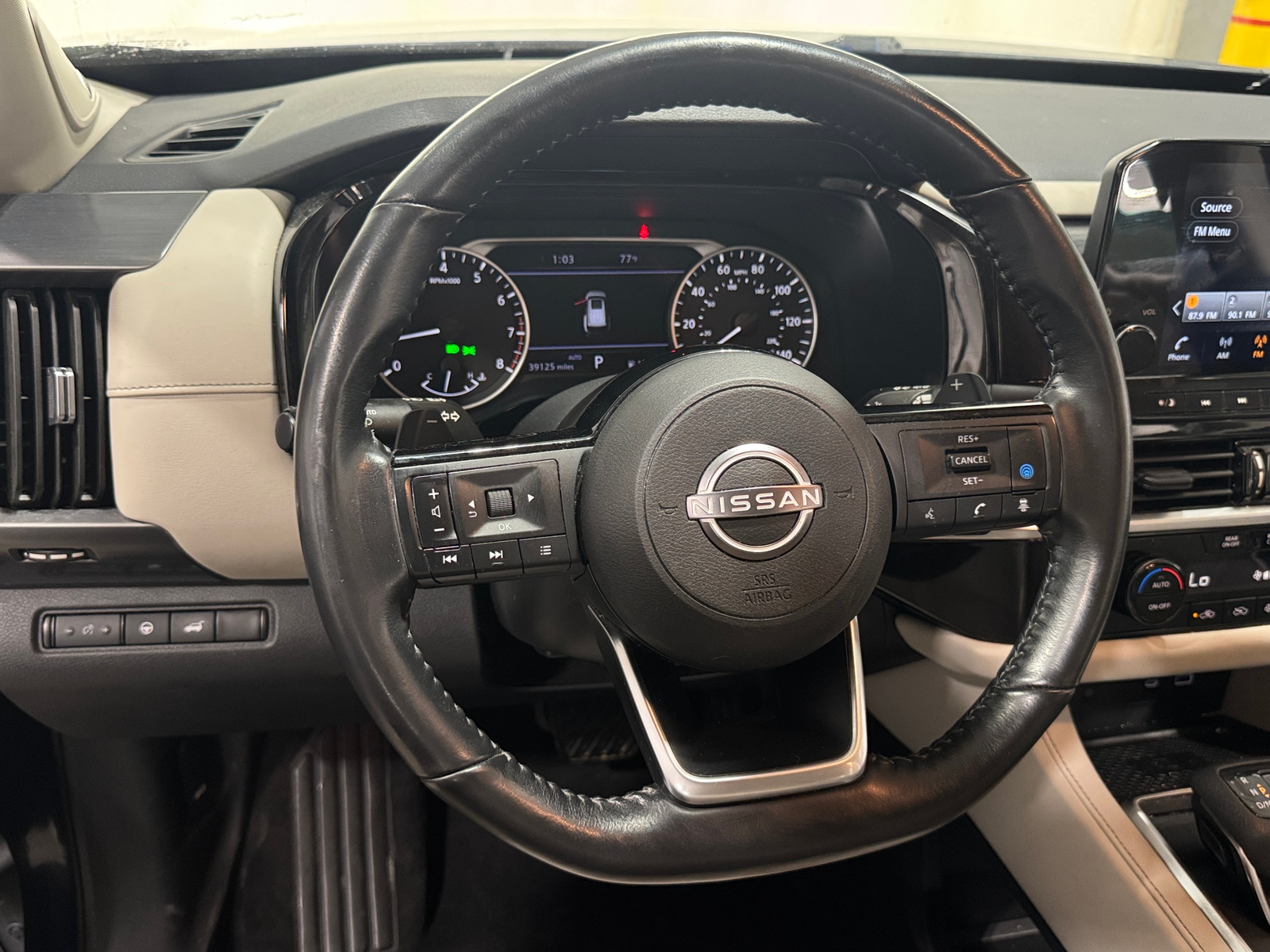 Thumbnail: 2023 Nissan Pathfinder - 4