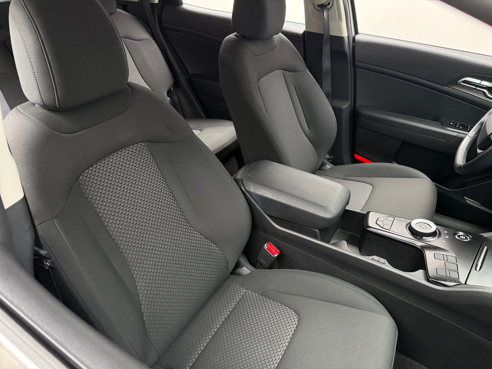 Thumbnail: 2026 Kia Sportage - 2