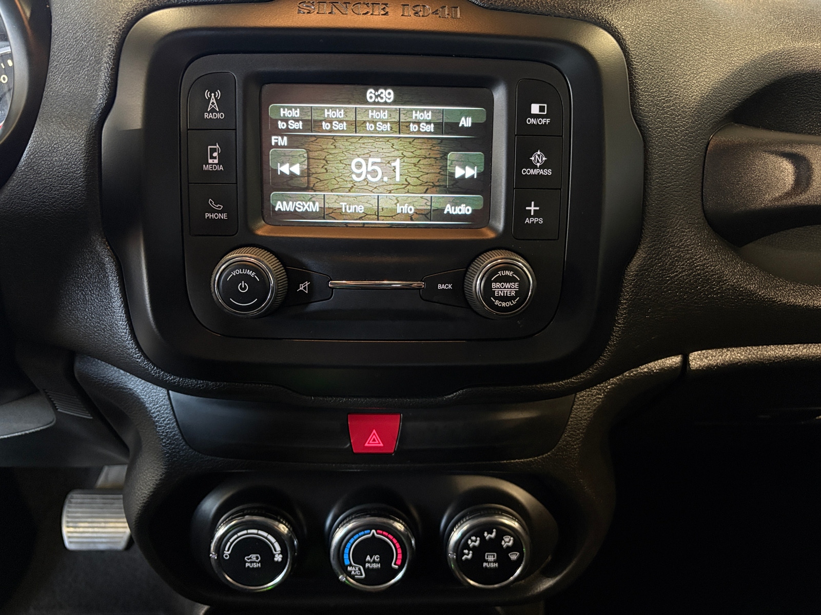 Thumbnail: 2017 Jeep Renegade - 4