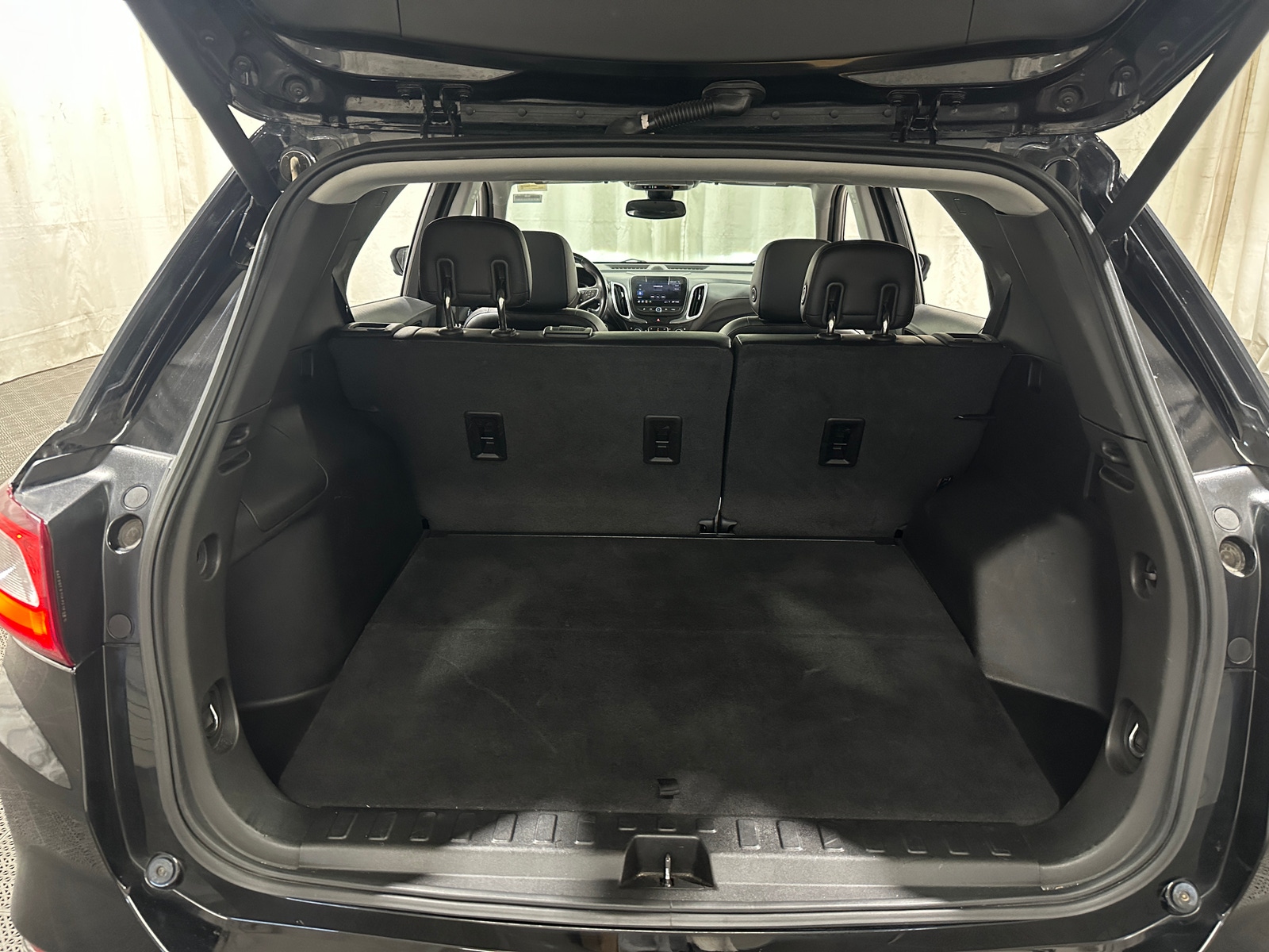 Thumbnail: 2020 Chevrolet Equinox - 6