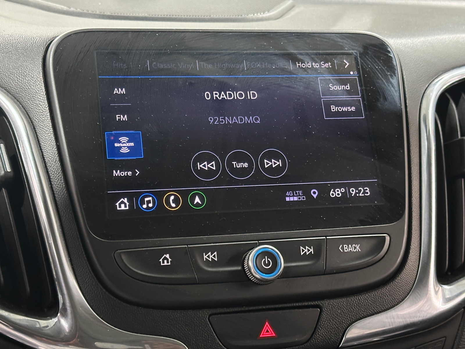 Thumbnail: 2020 Chevrolet Equinox - 3