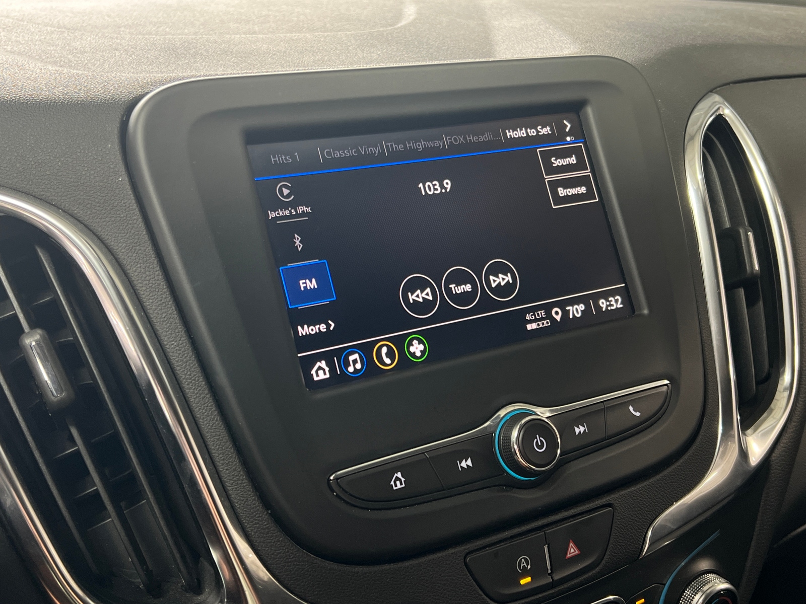 Thumbnail: 2024 Chevrolet Equinox - 4