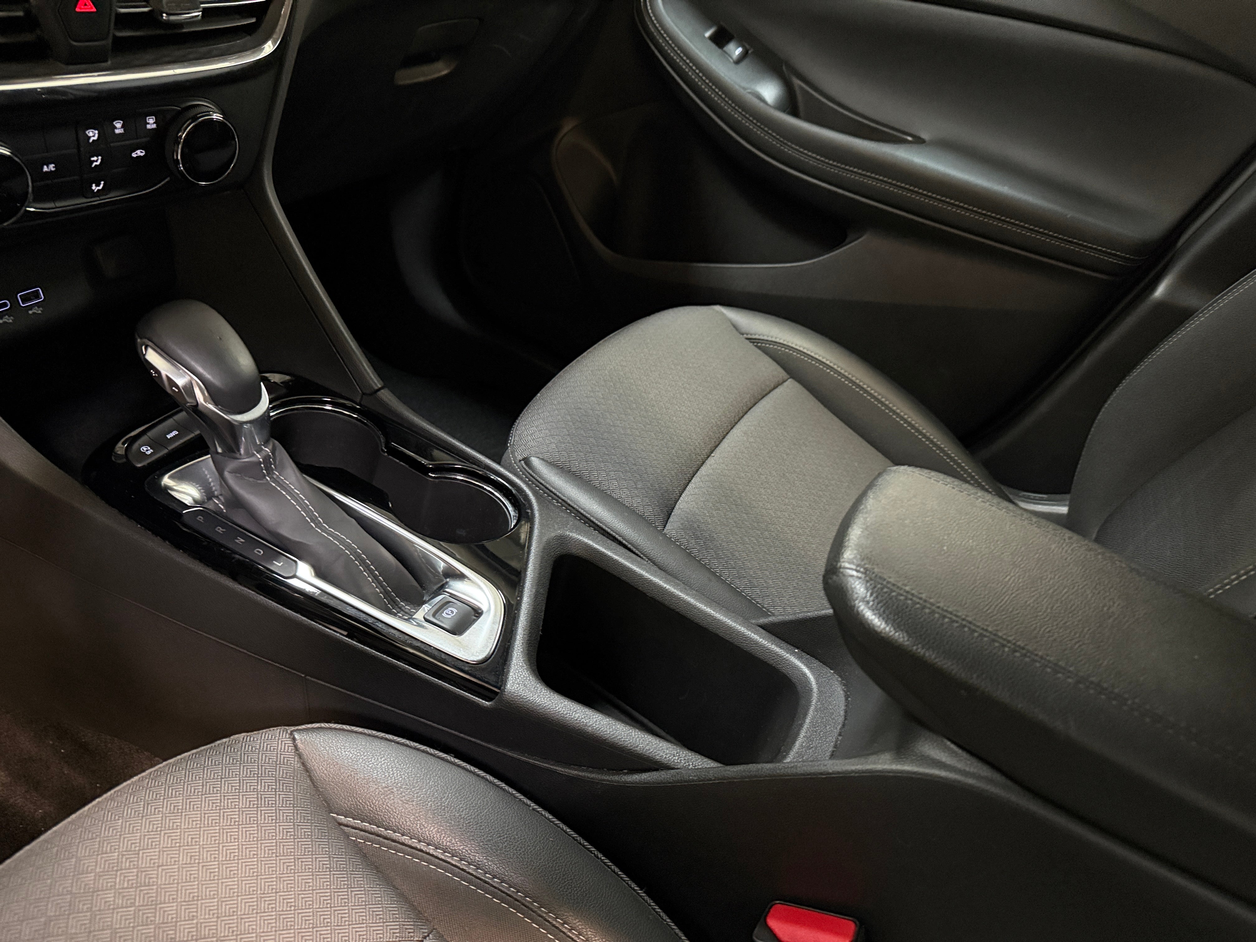 2025 Buick Encore GX Preferred - Photo 5